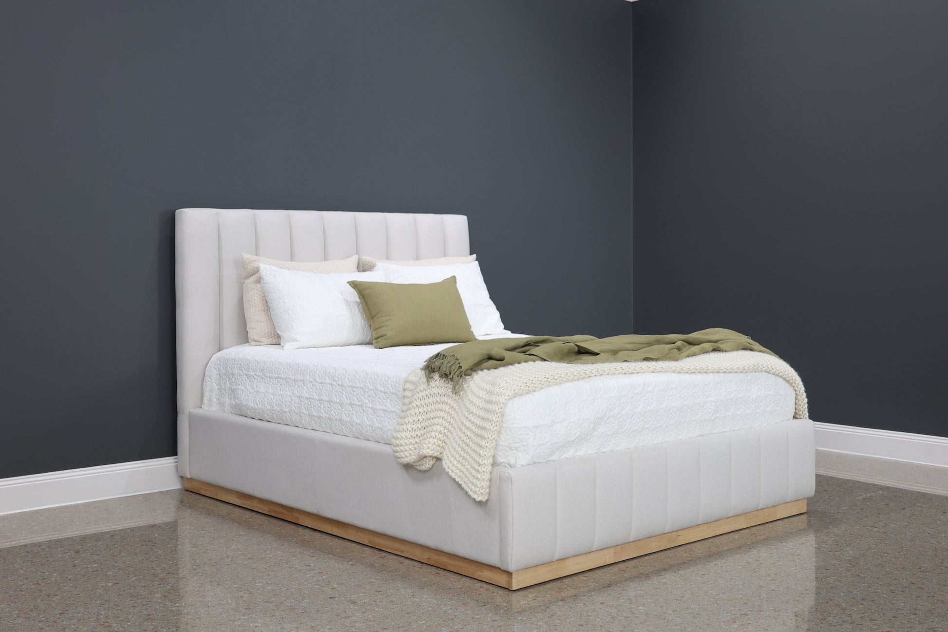 Melbourne Bed - Natural