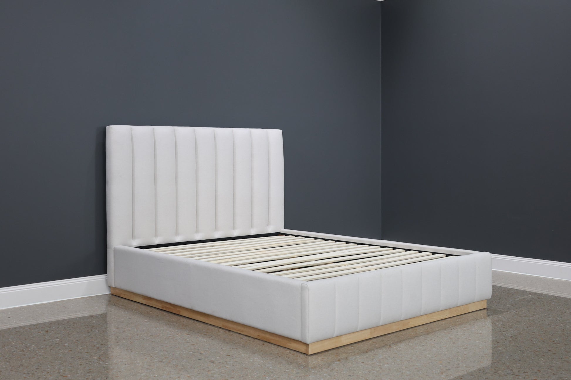 Melbourne Bed - Natural