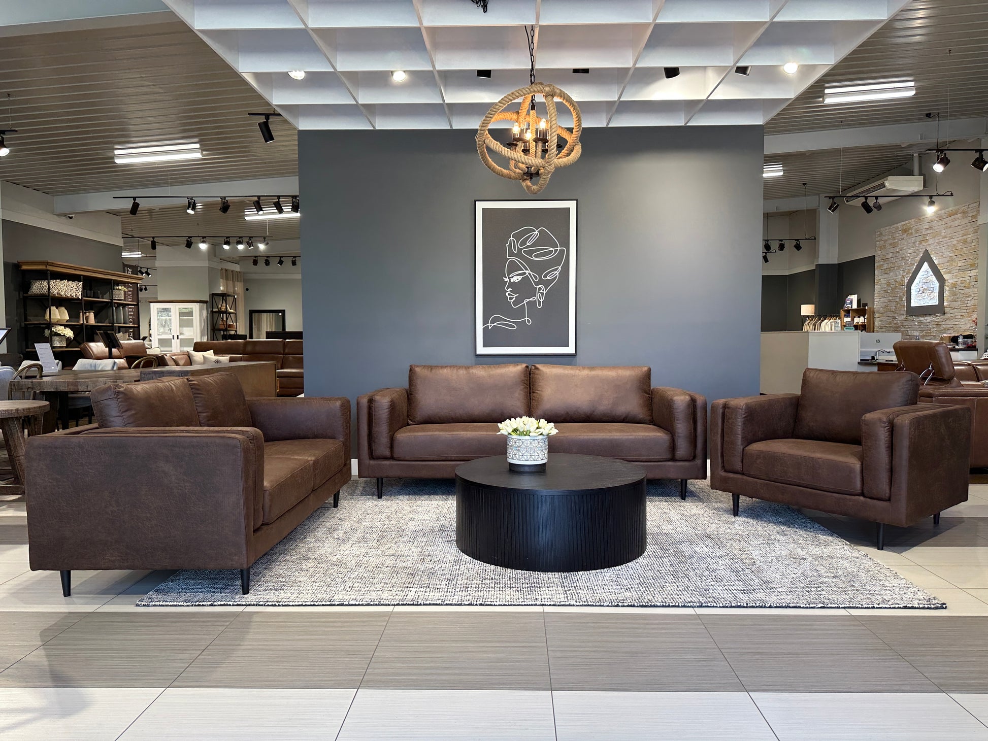 Canberra Loveseat - Highland Chestnut