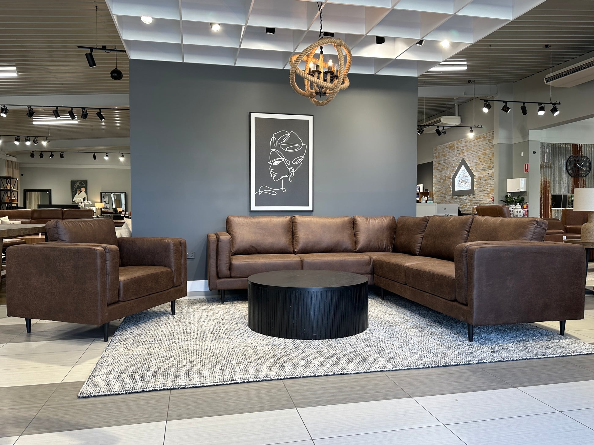 Canberra Corner Lounge - Highland Chestnut