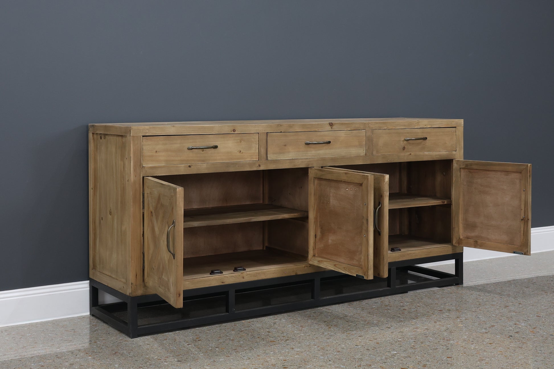 Henry 4 Door Cabinet