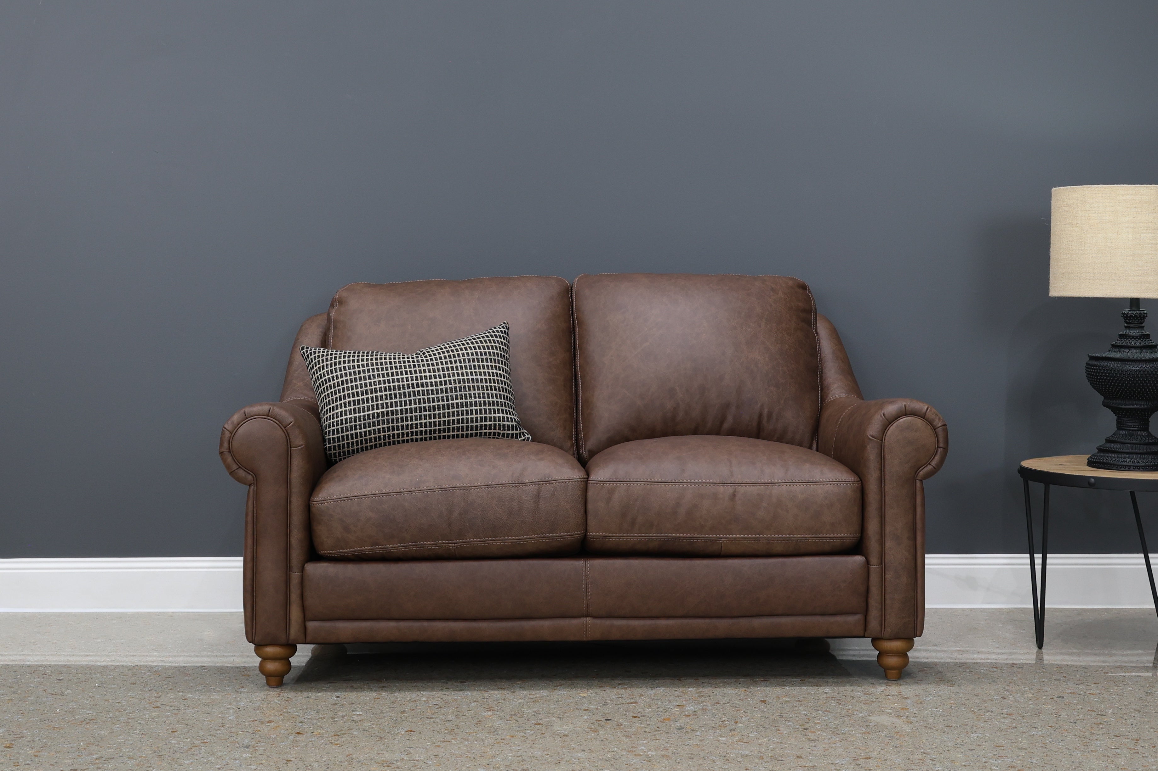 Canterbury Loveseat - Vintage Chestnut Leather