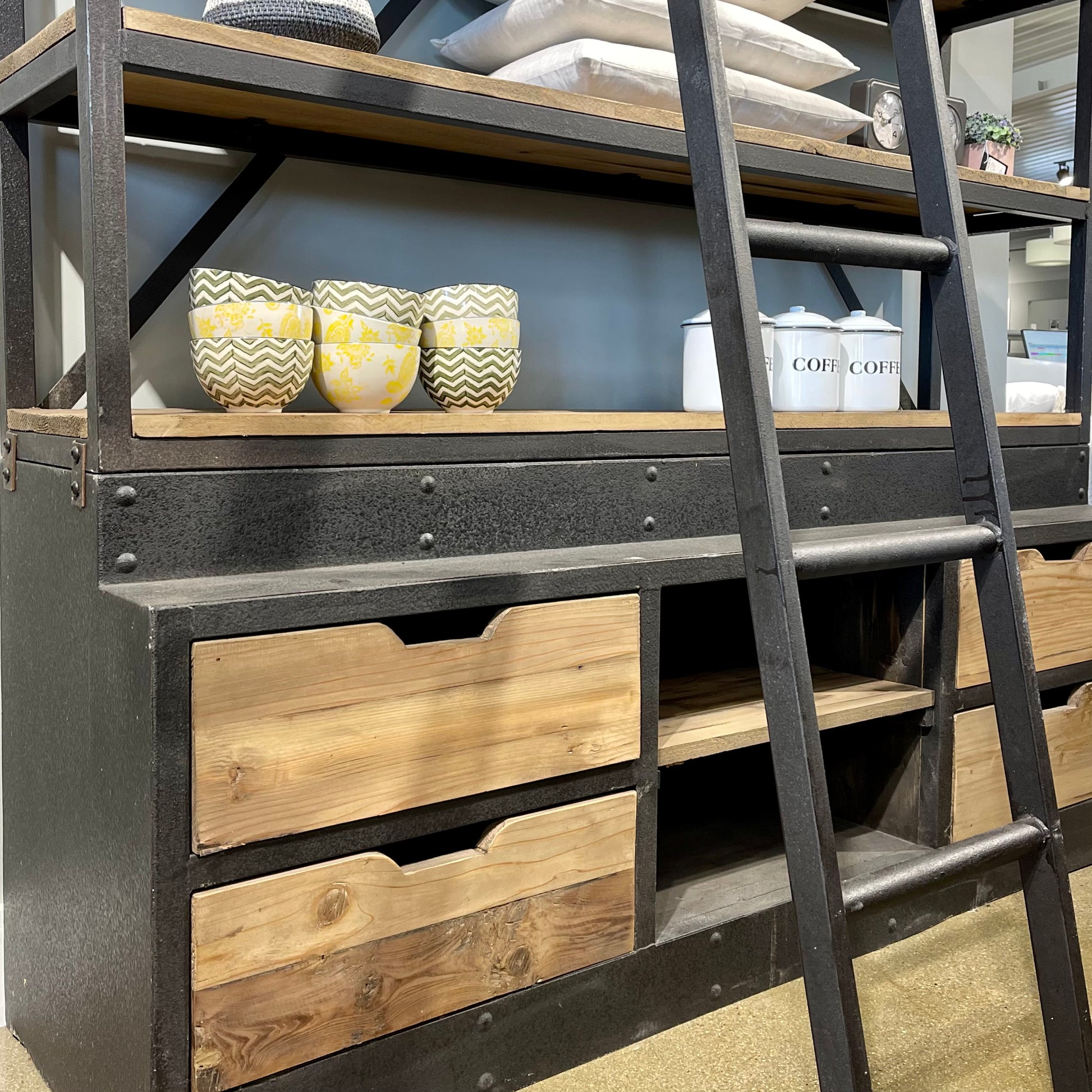 Oxley Bookcase w/ Ladder - Large