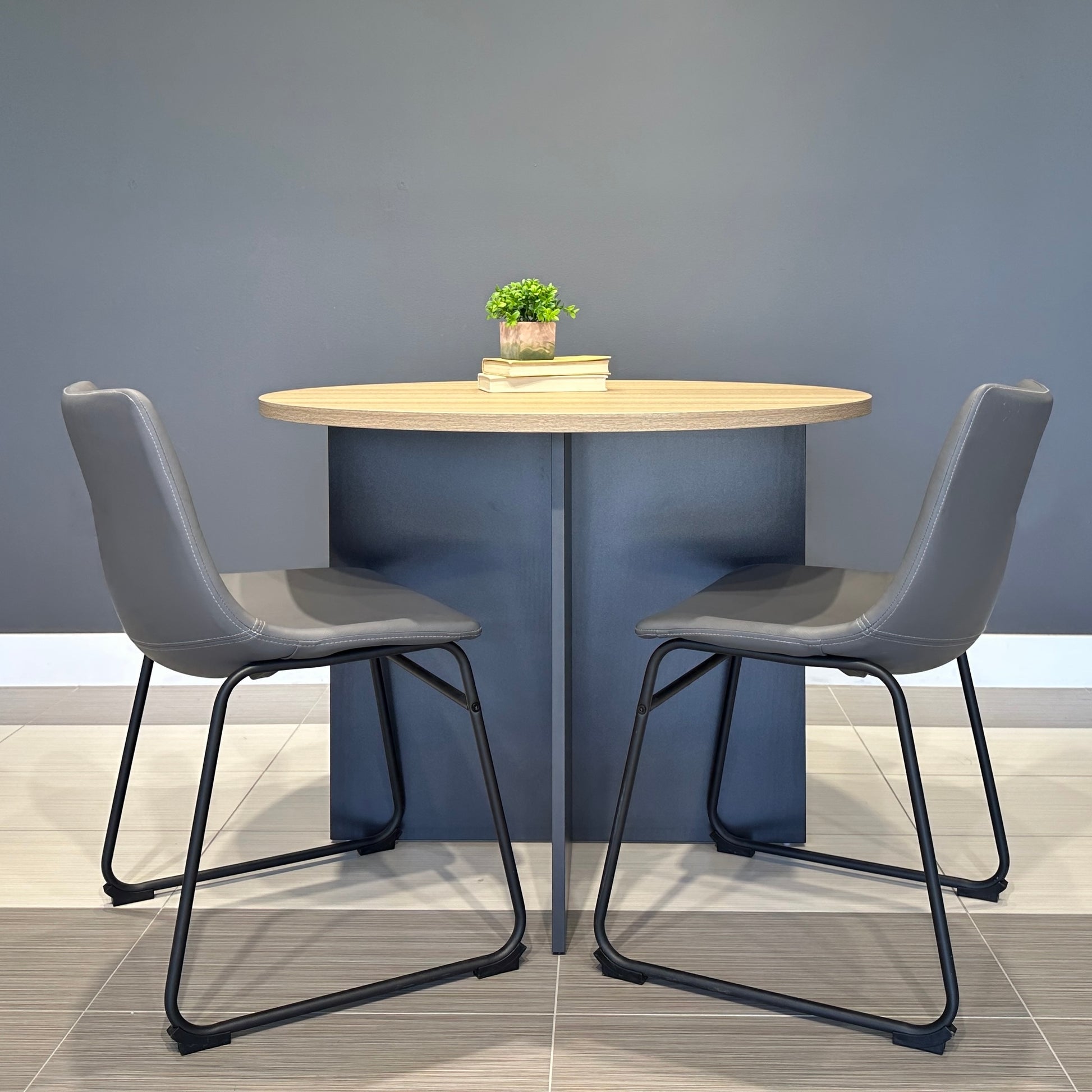 Performance 1000 Round Table - Natural Oak/ Charcoal