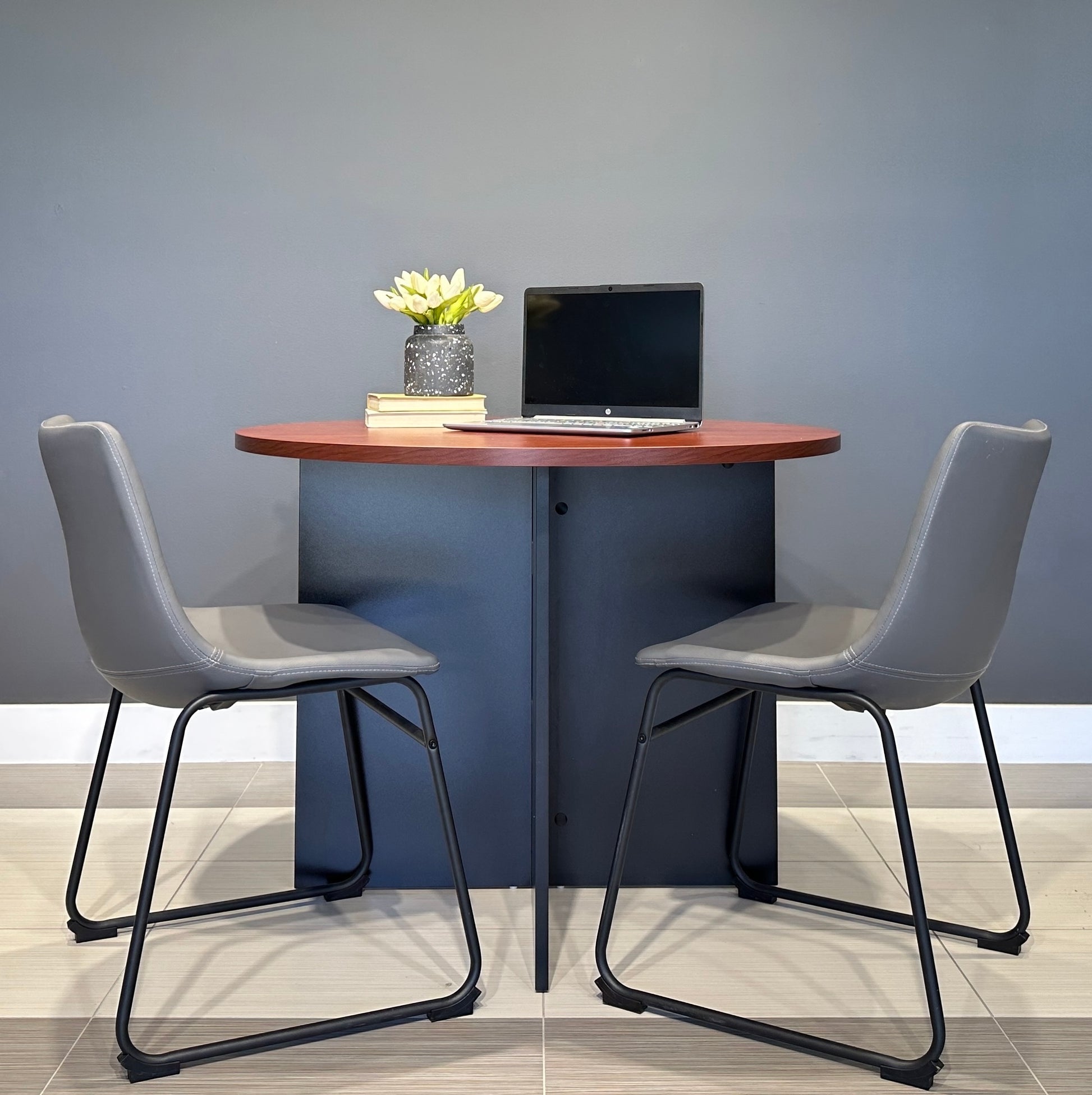 Performance 1000 Round Table - Red Gum/ Charcoal