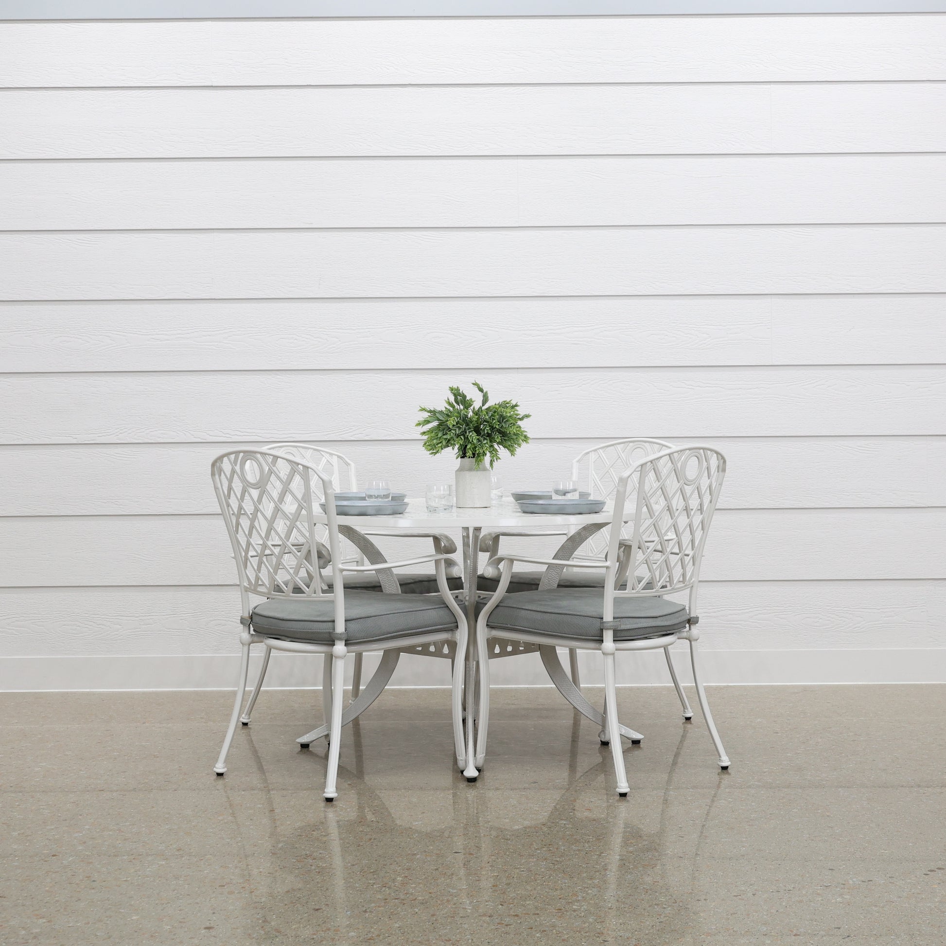 New Portarlington 122cm Round Table- White