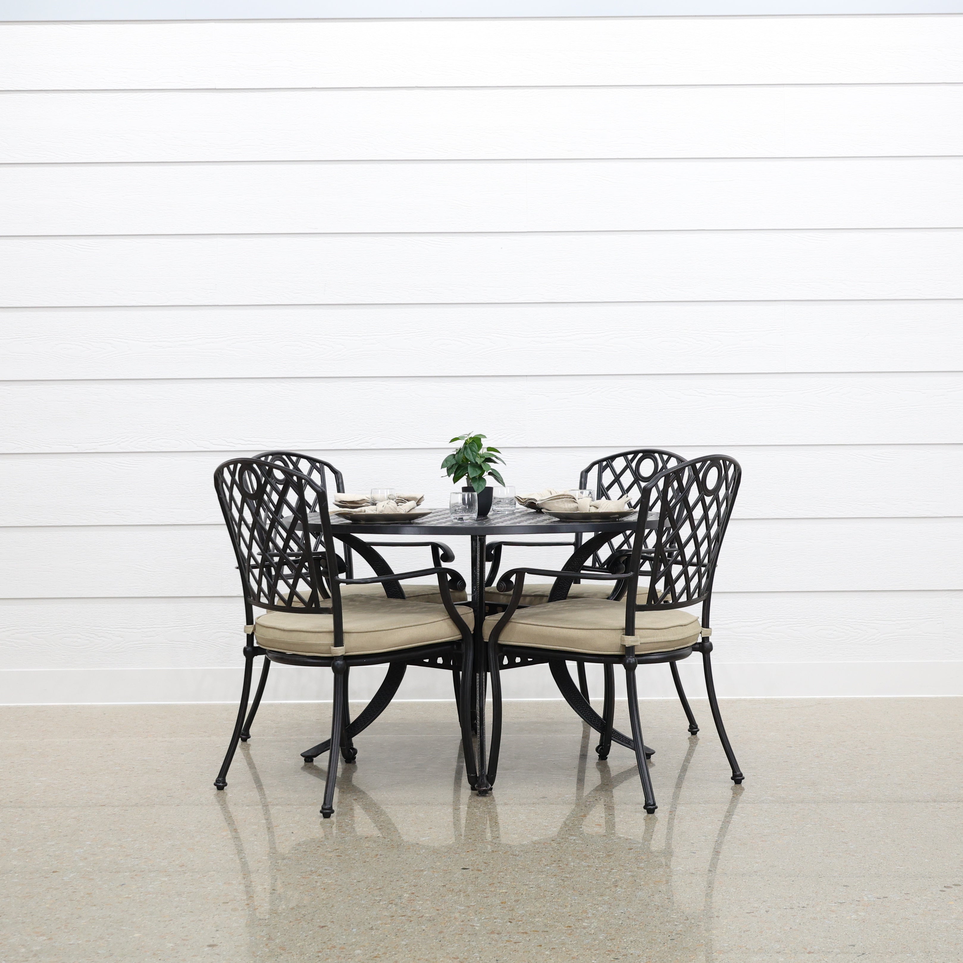 New Portarlington 122cm Round Table - Bronze