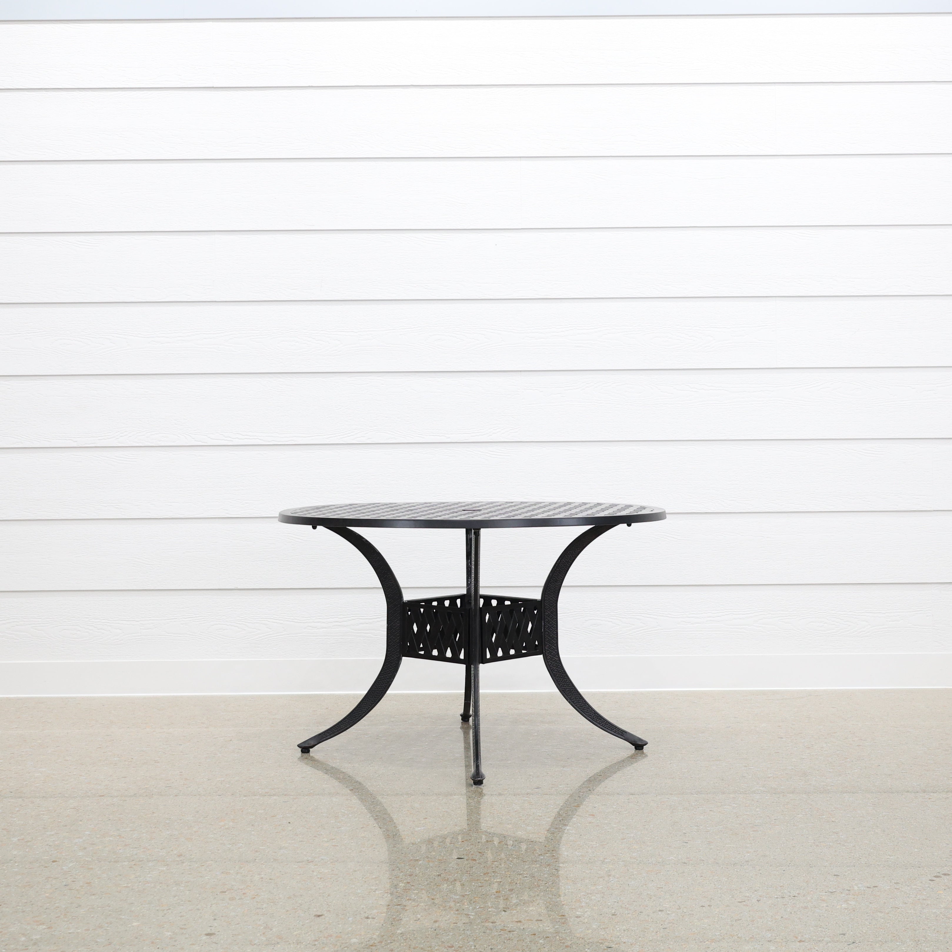 New Portarlington 122cm Round Table - Bronze