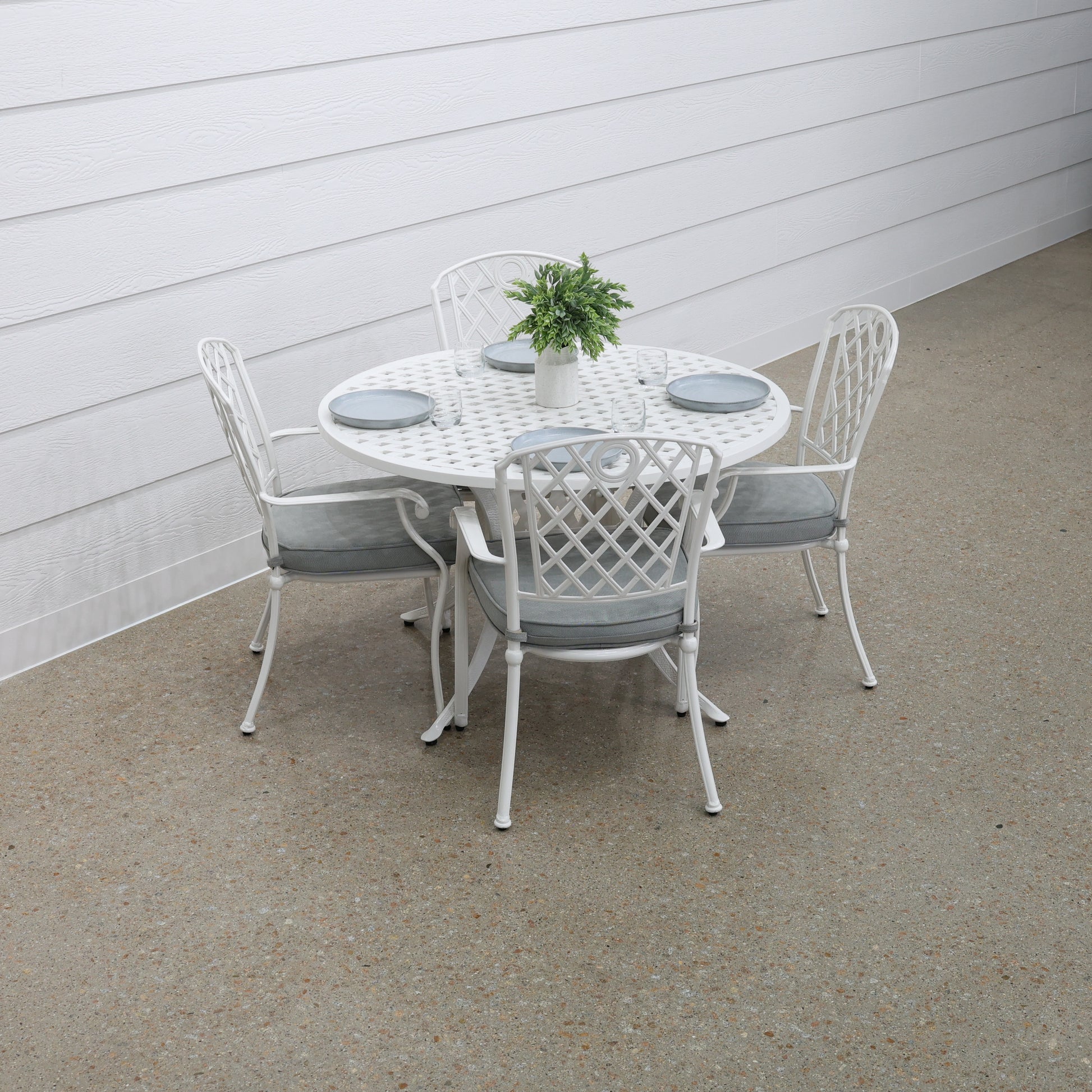 New Portarlington 122cm Round Table- White