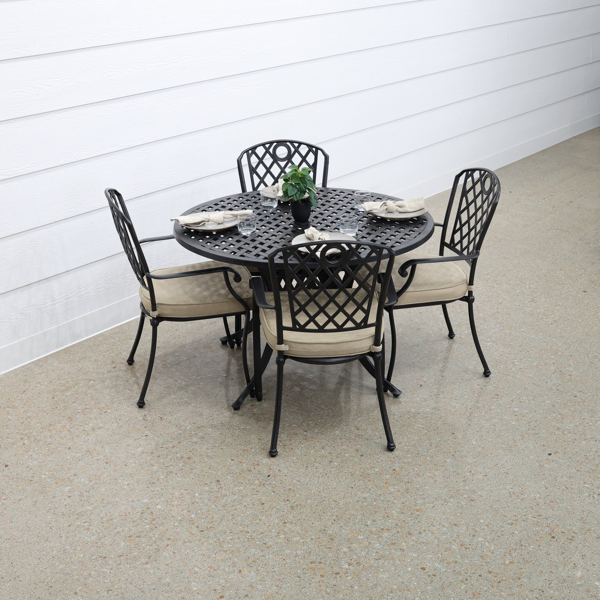 New Portarlington 122cm Round Table - Bronze