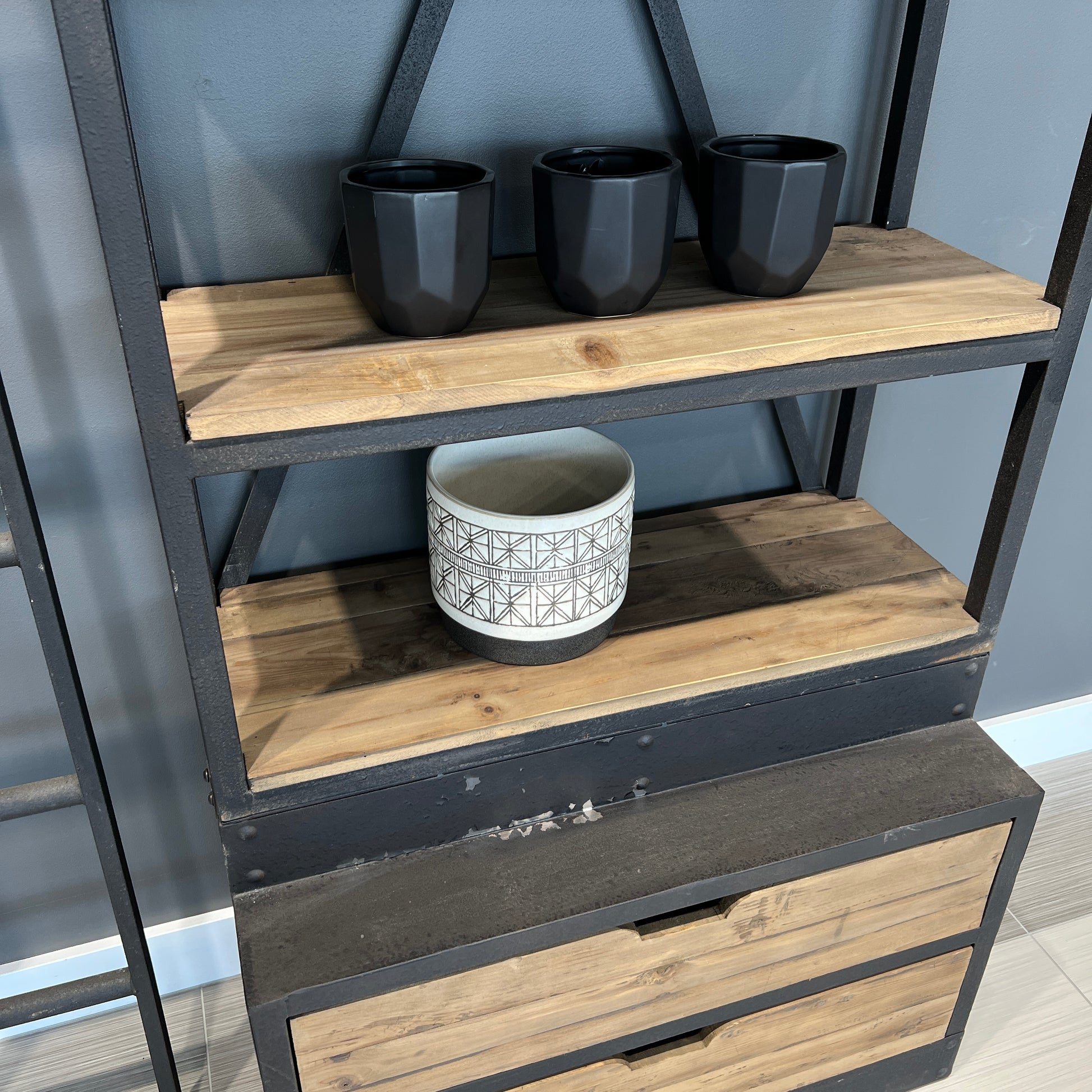 Oxley Bookcase w/ Ladder - Small