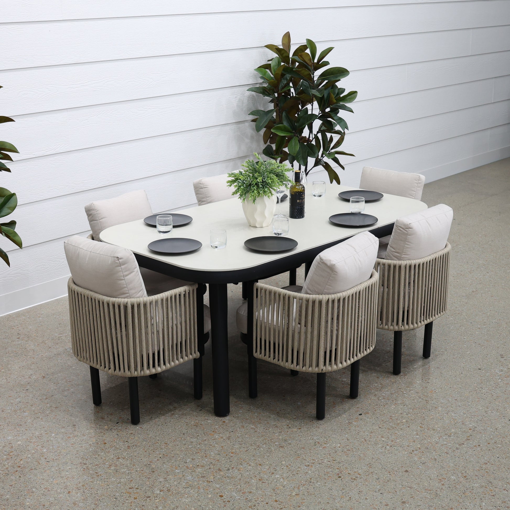 Harbour Dining Table