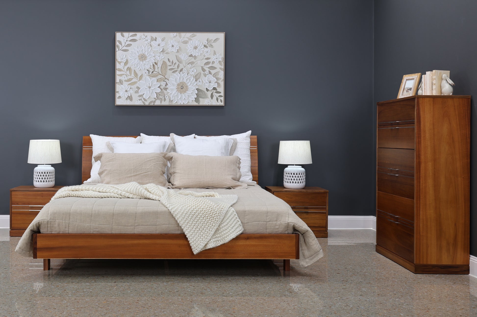 The Black Wood King Bed