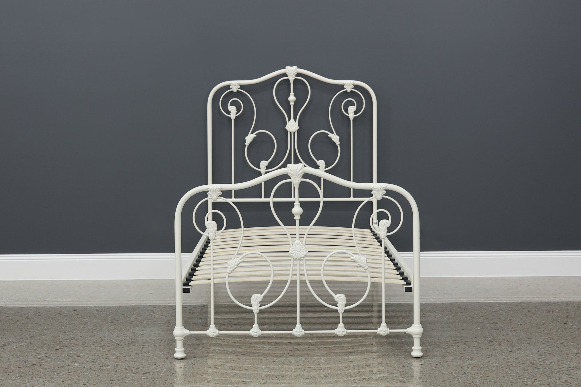 Winchester Bed - Cream