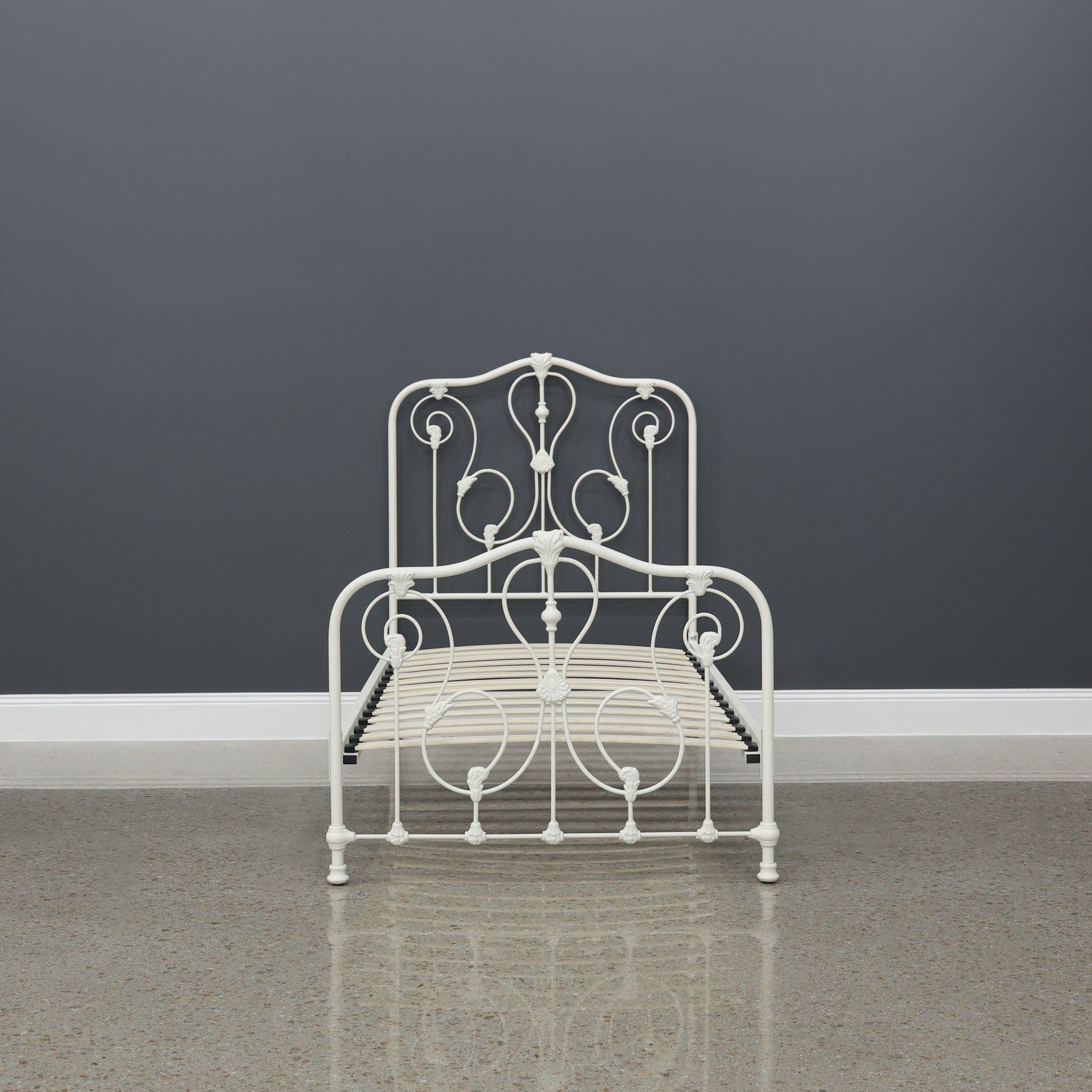 Winchester Bed - Cream