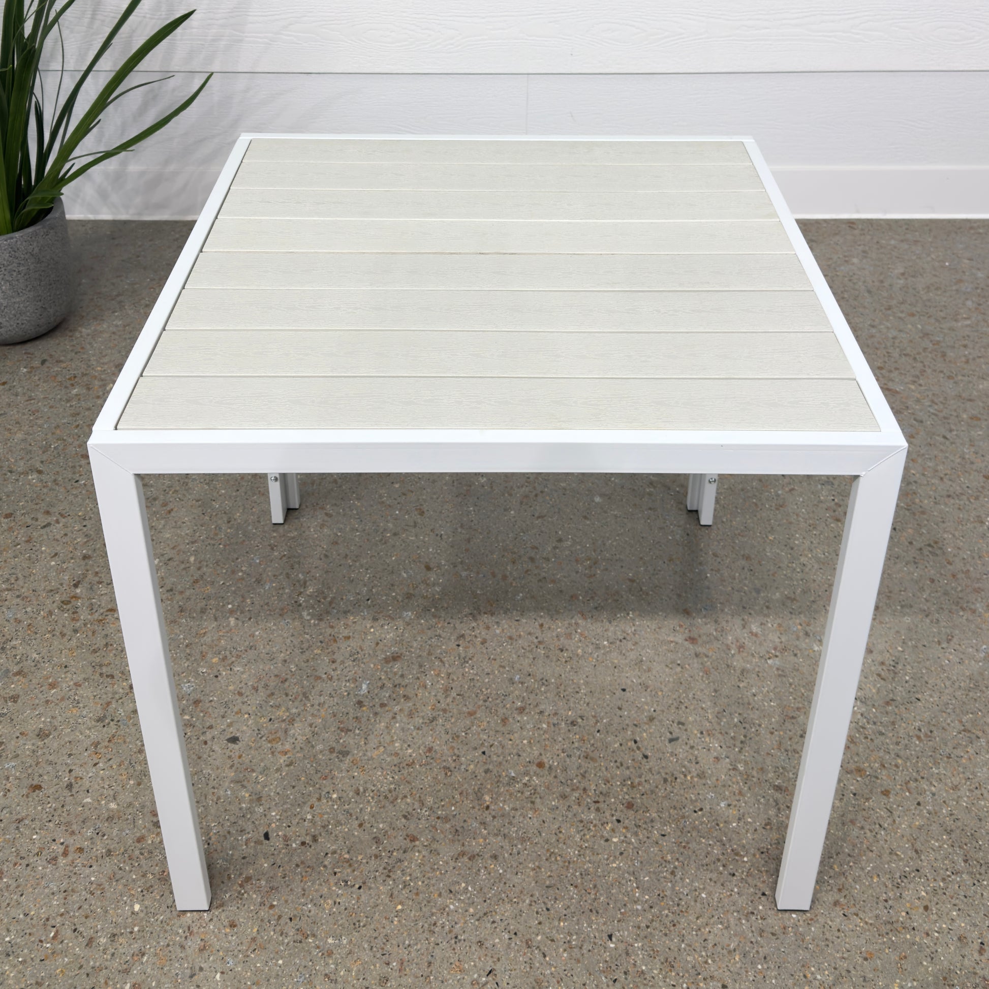 Newtown Square Dining Table - White