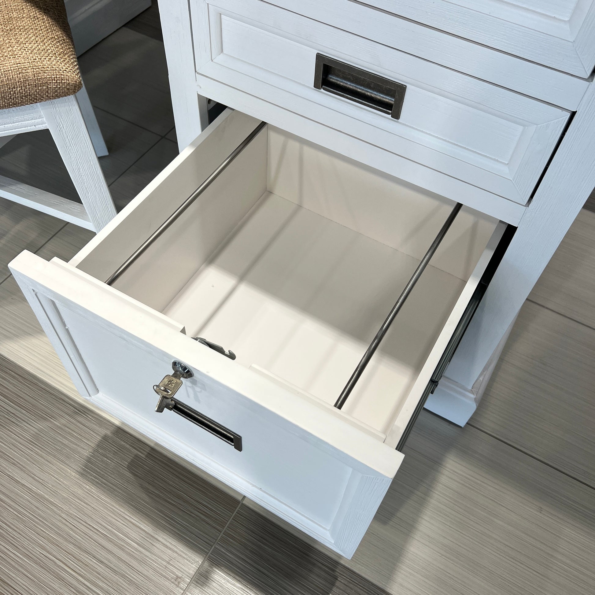 Provedore Two Tone Desk & Hutch