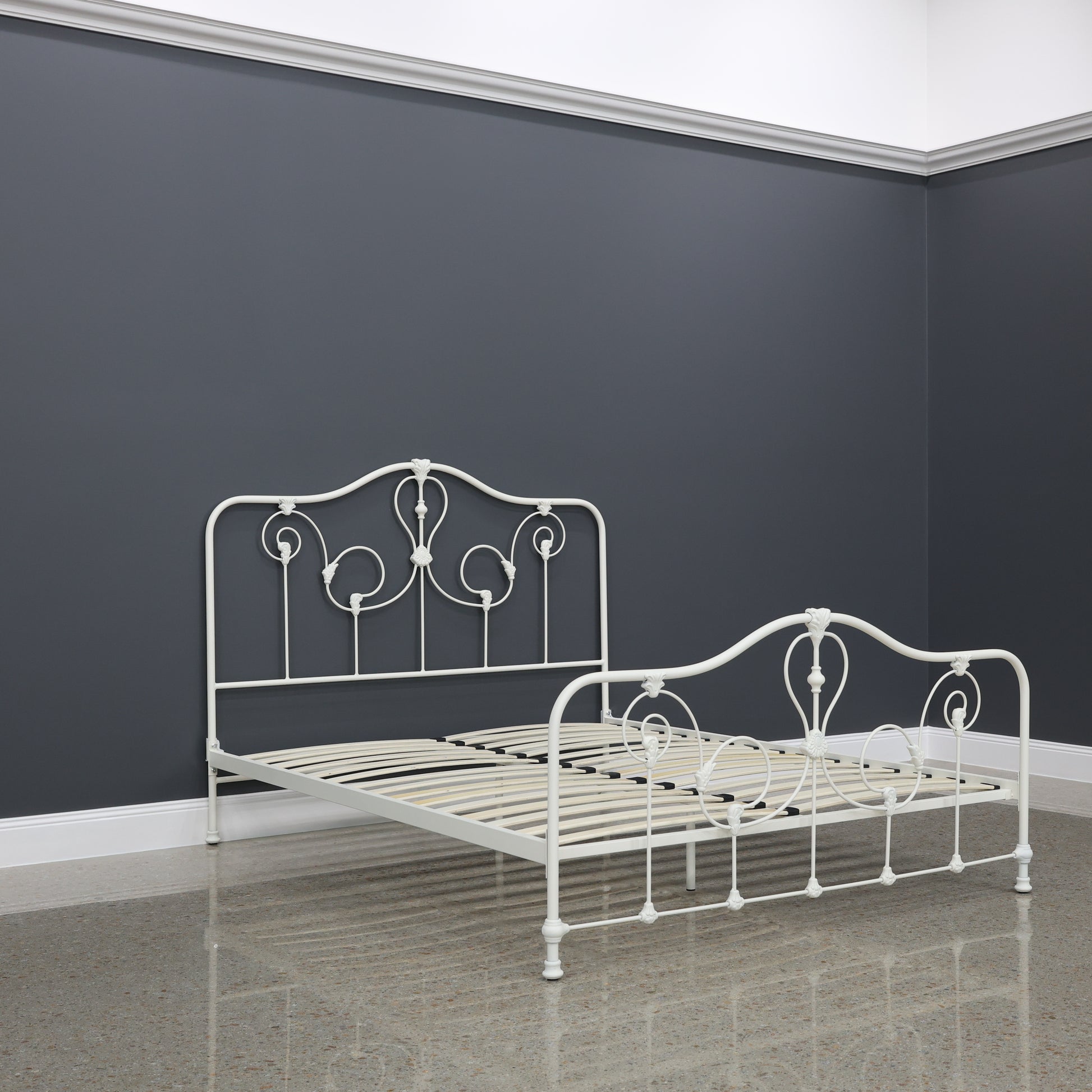 Winchester Bed - Cream