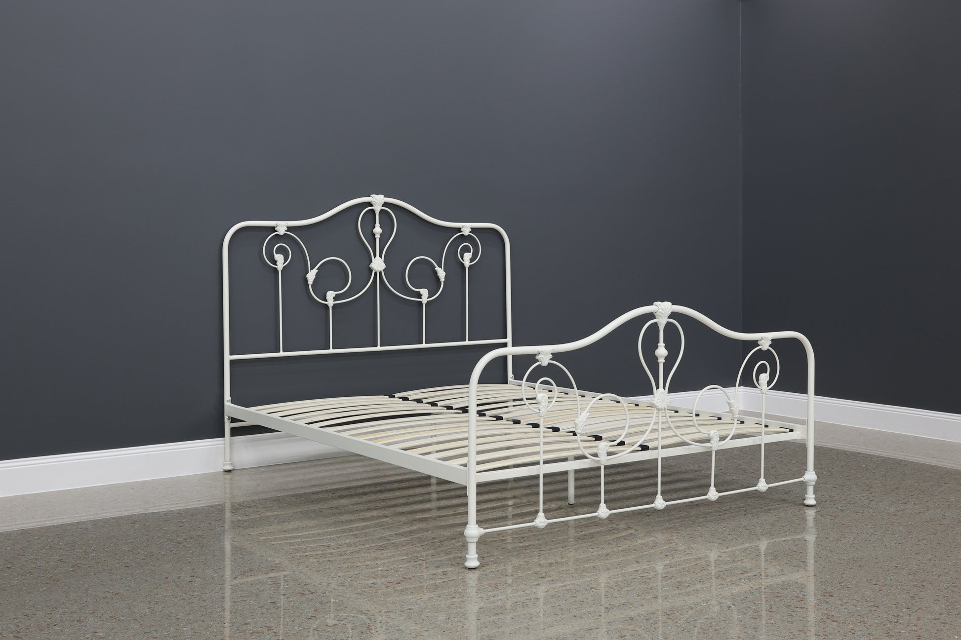 Winchester Bed - Cream