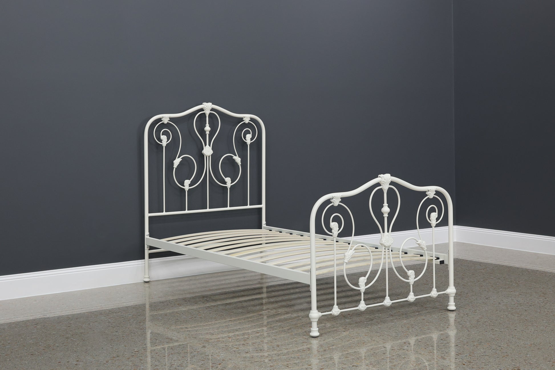 Winchester Bed - Cream