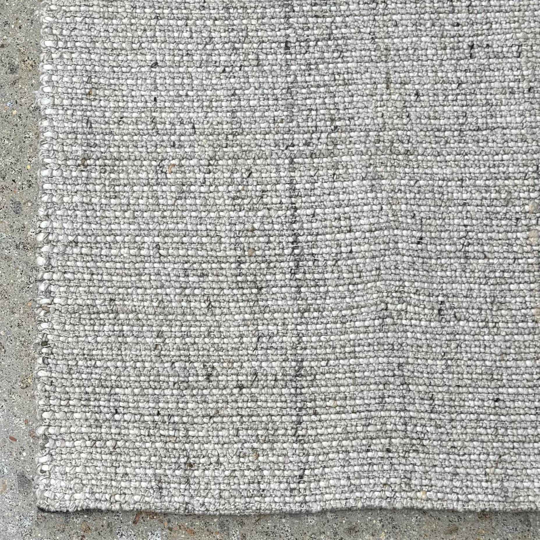 Picton Rug - Ivory Stone