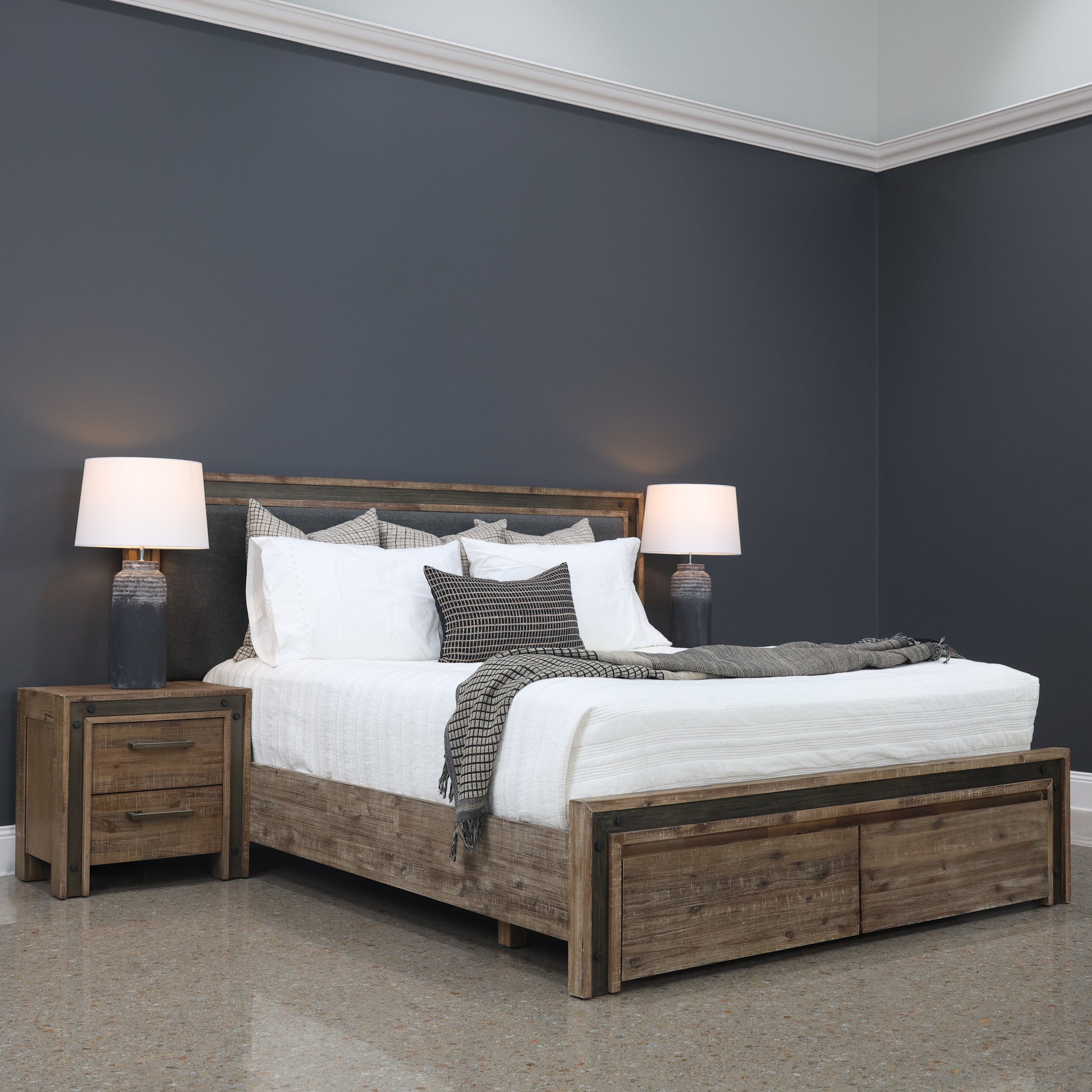 Ballarat Bed w/ 2x Bedside Tables