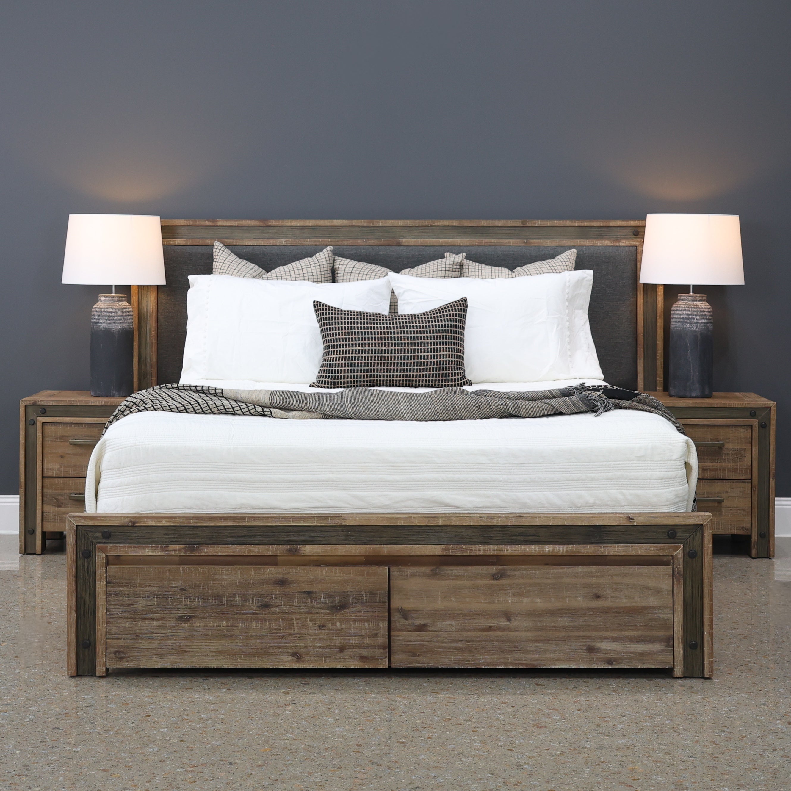 Ballarat Bed w/ 2x Bedside Tables