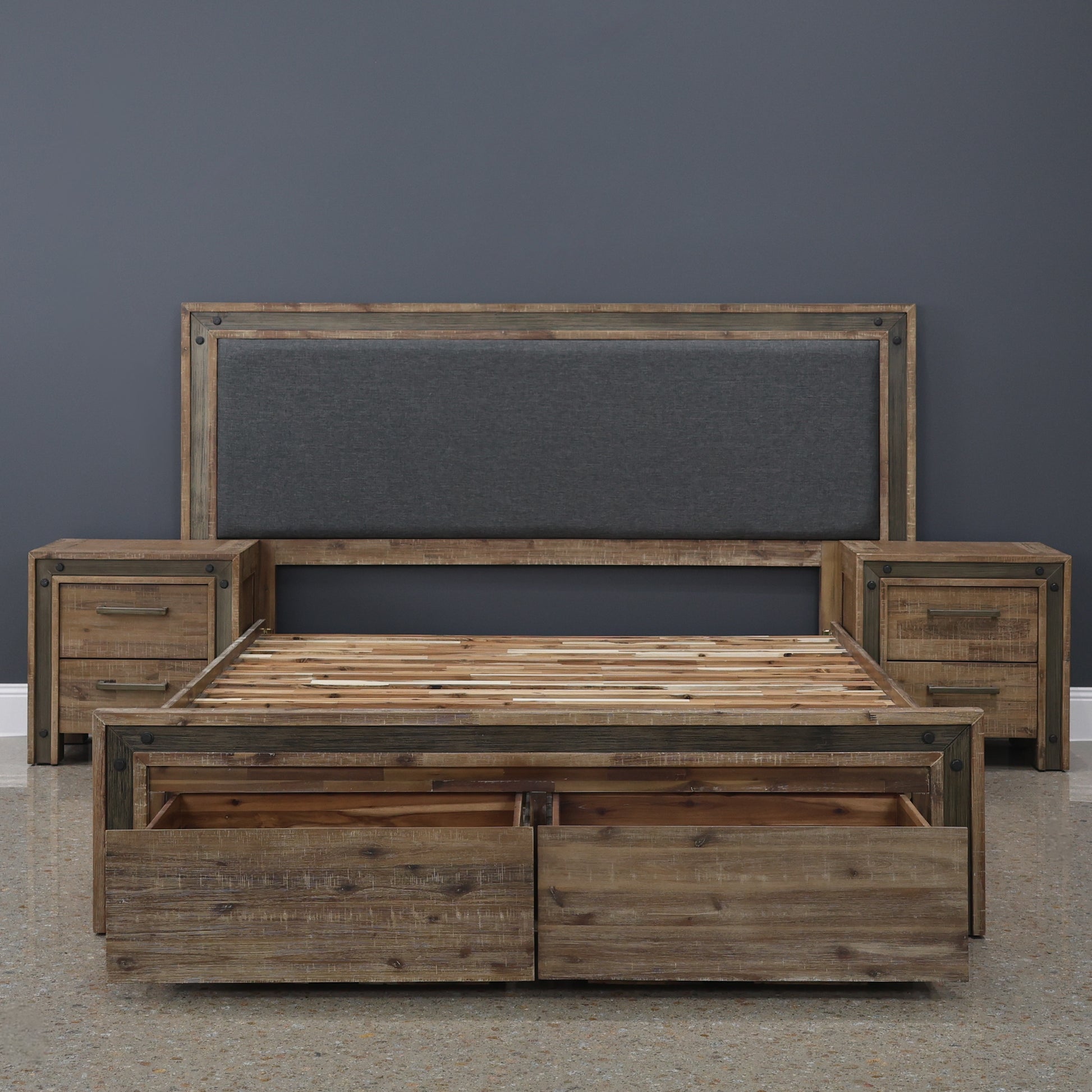 Ballarat Bed w/ 2x Bedside Tables