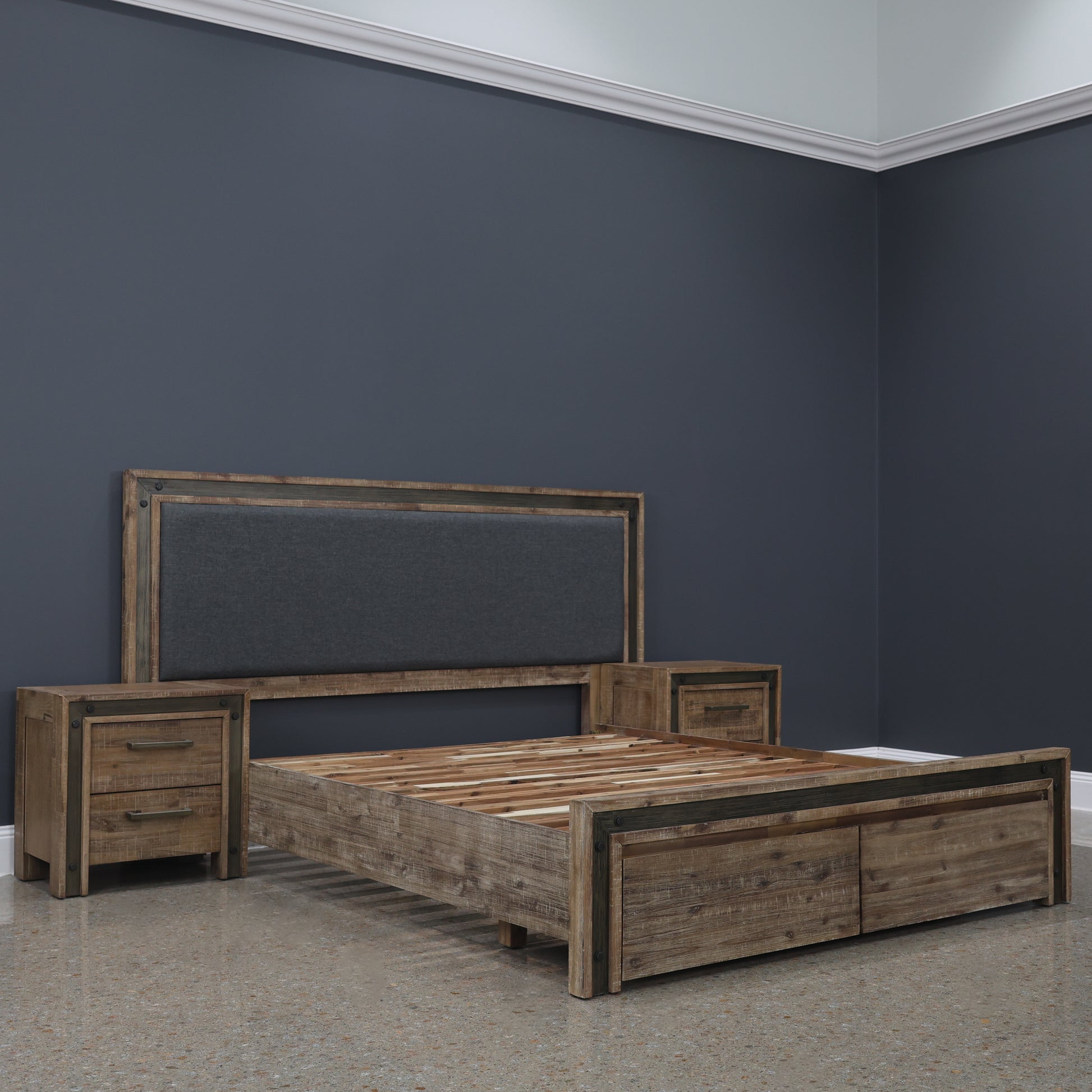 Ballarat Bed w/ 2x Bedside Tables