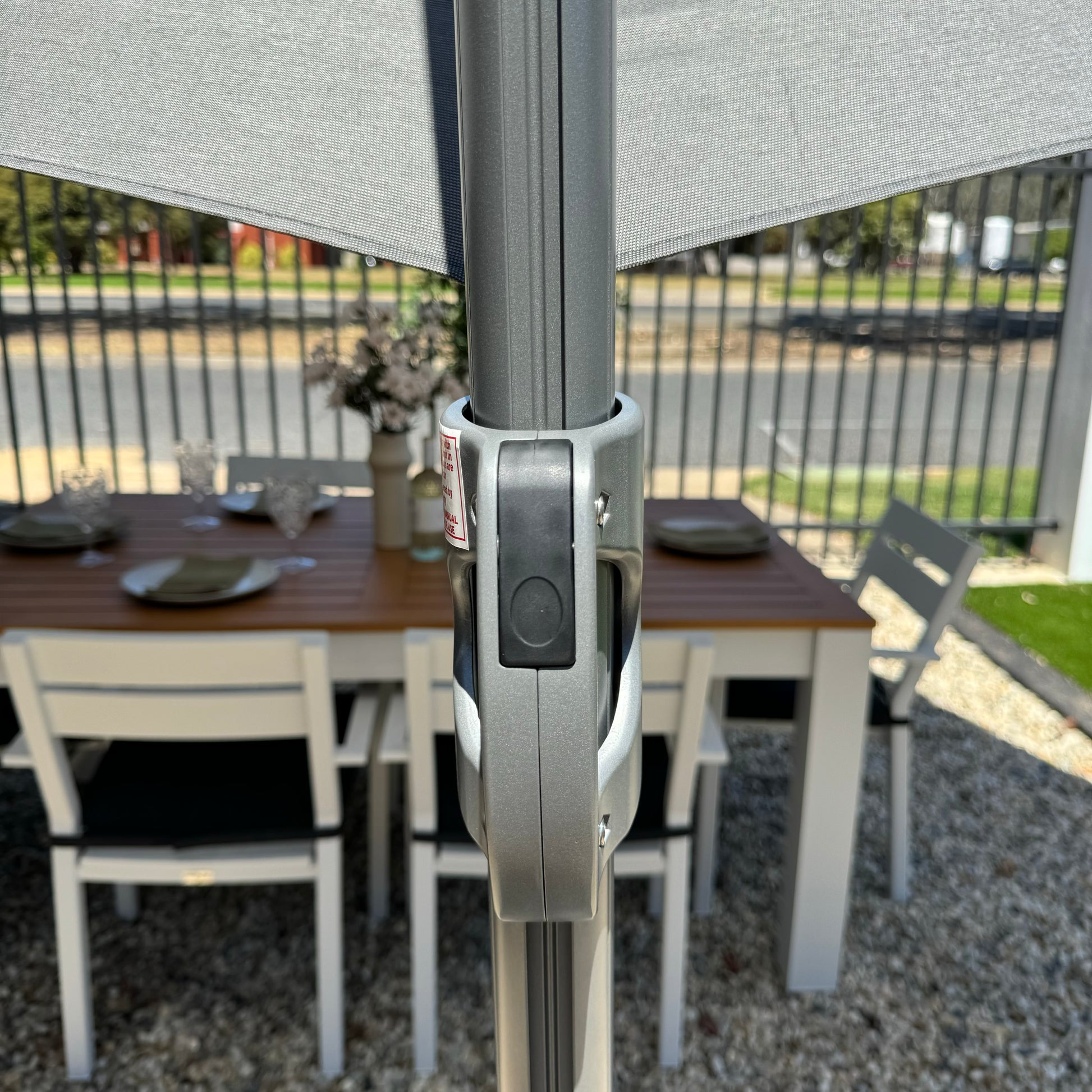 Lynden Cantilever Umbrella & 4pc Resin Base - Charcoal