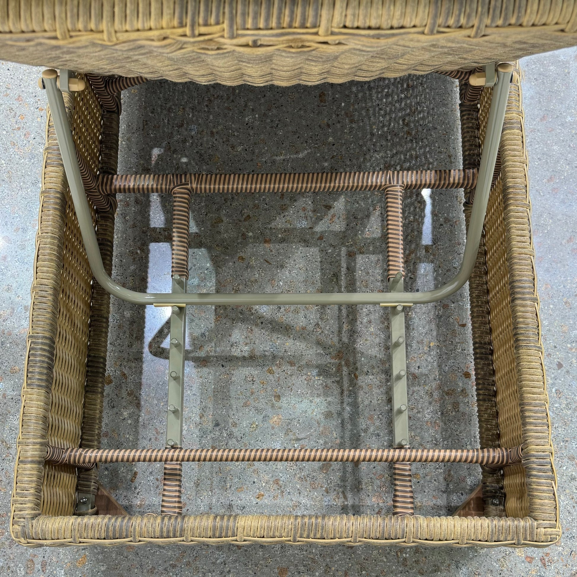 Summer Single Sun Lounge - Brushed Wheat w/ Denim Grey Cushion