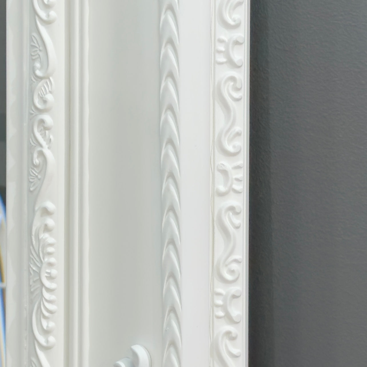 Isabella - Antique Mirror - Matte White