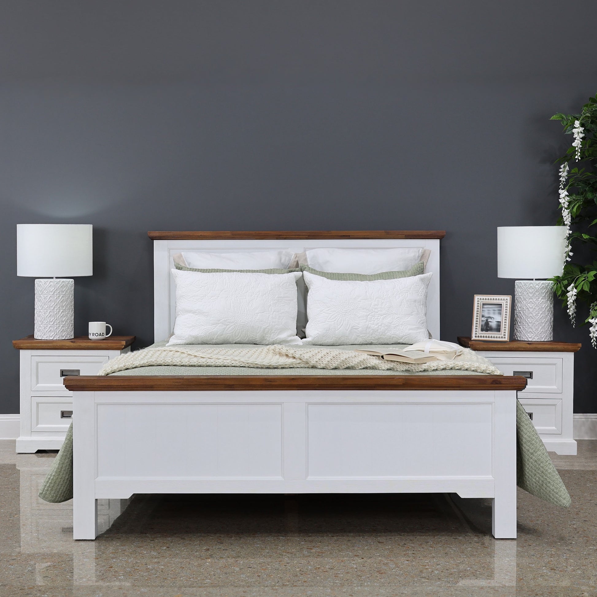 Provedore Two Tone Bed