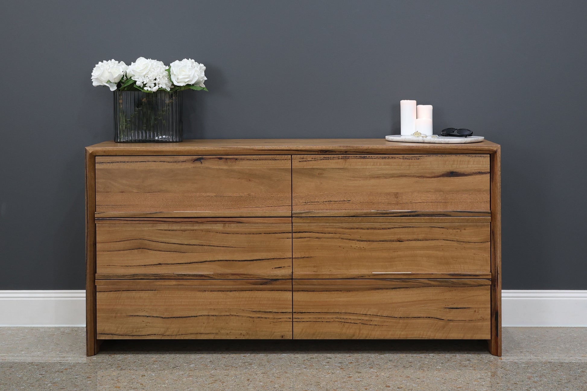 Scarbrough Dresser 6 Drawers