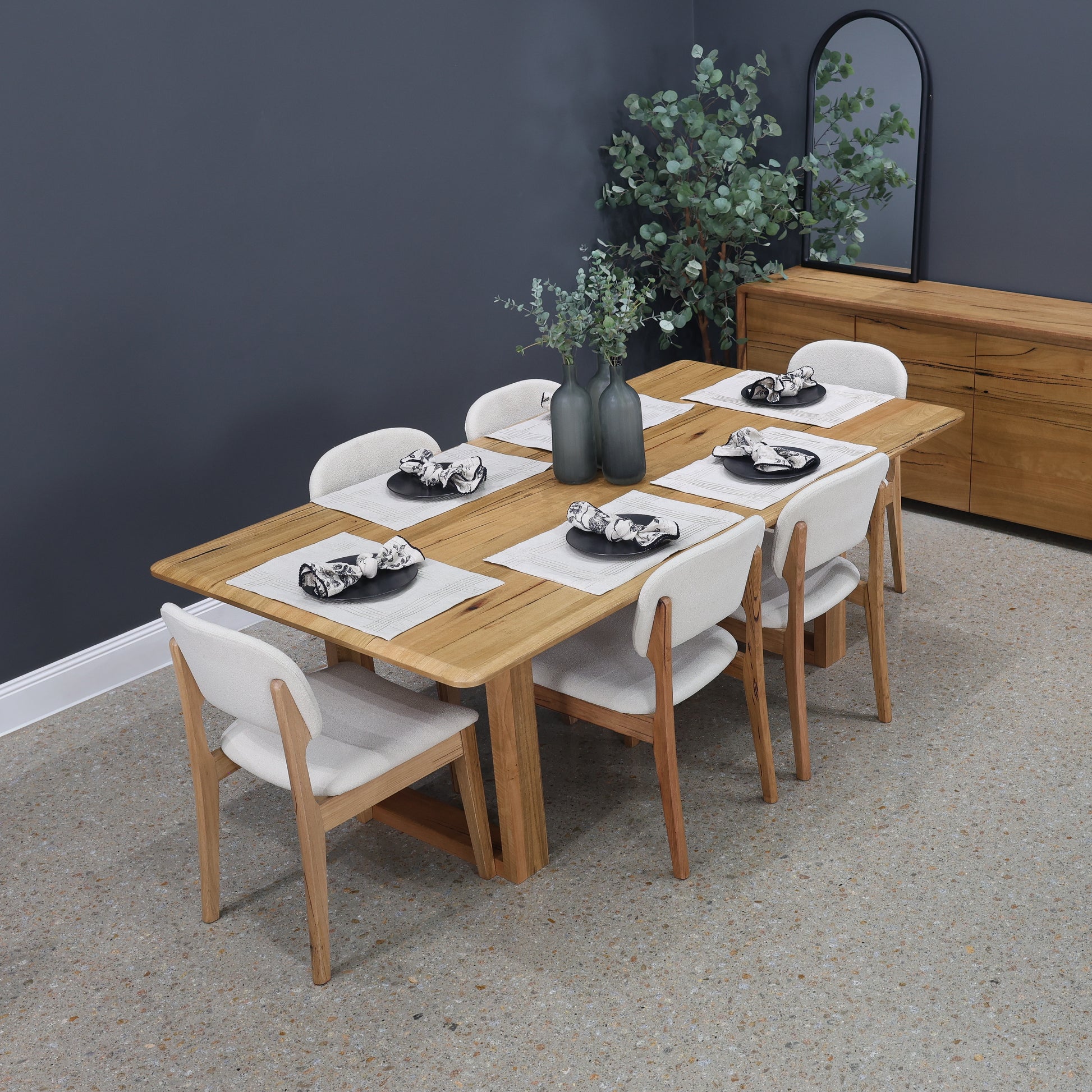 Rockingham Dining Table
