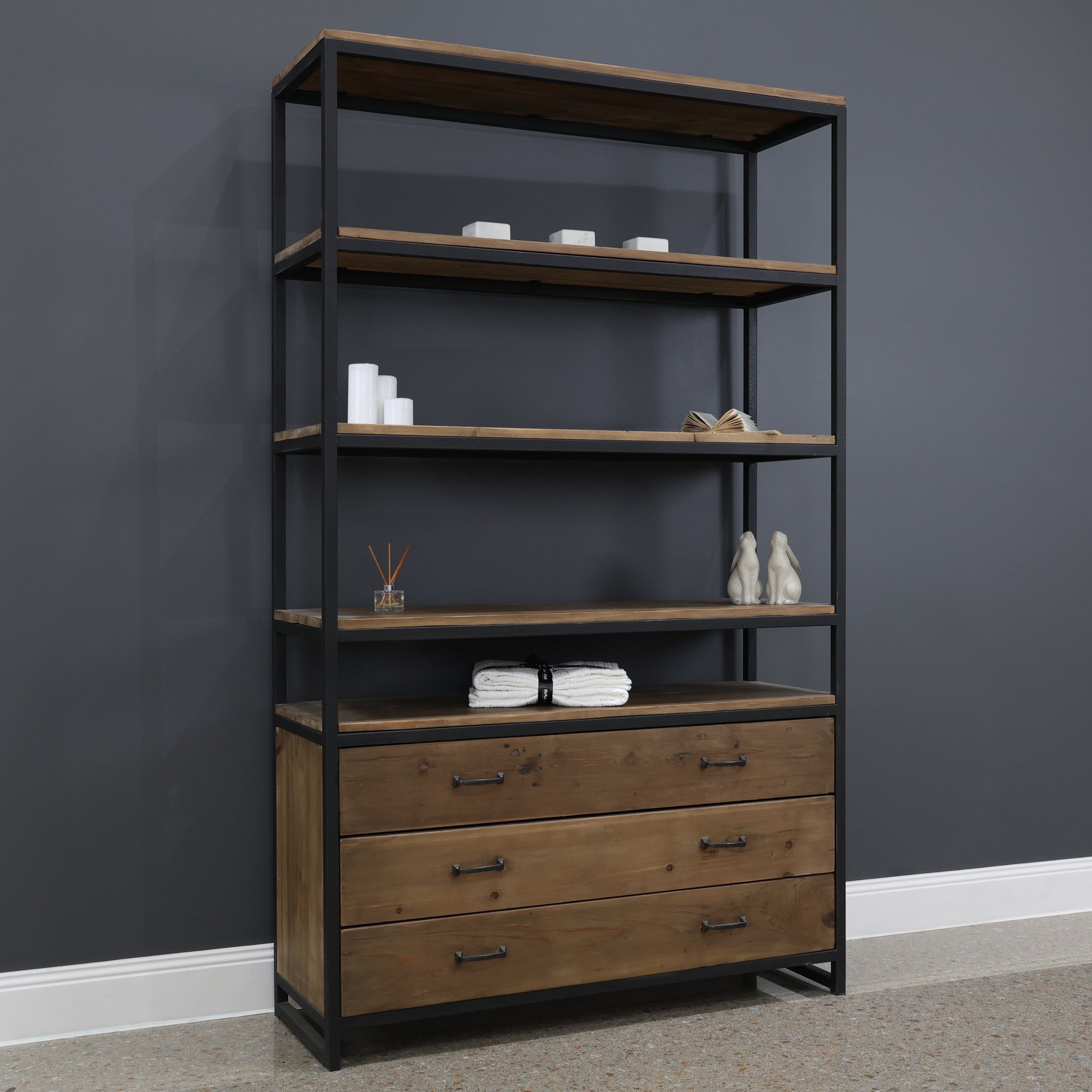 Hagrid Hutch w/ Drawers