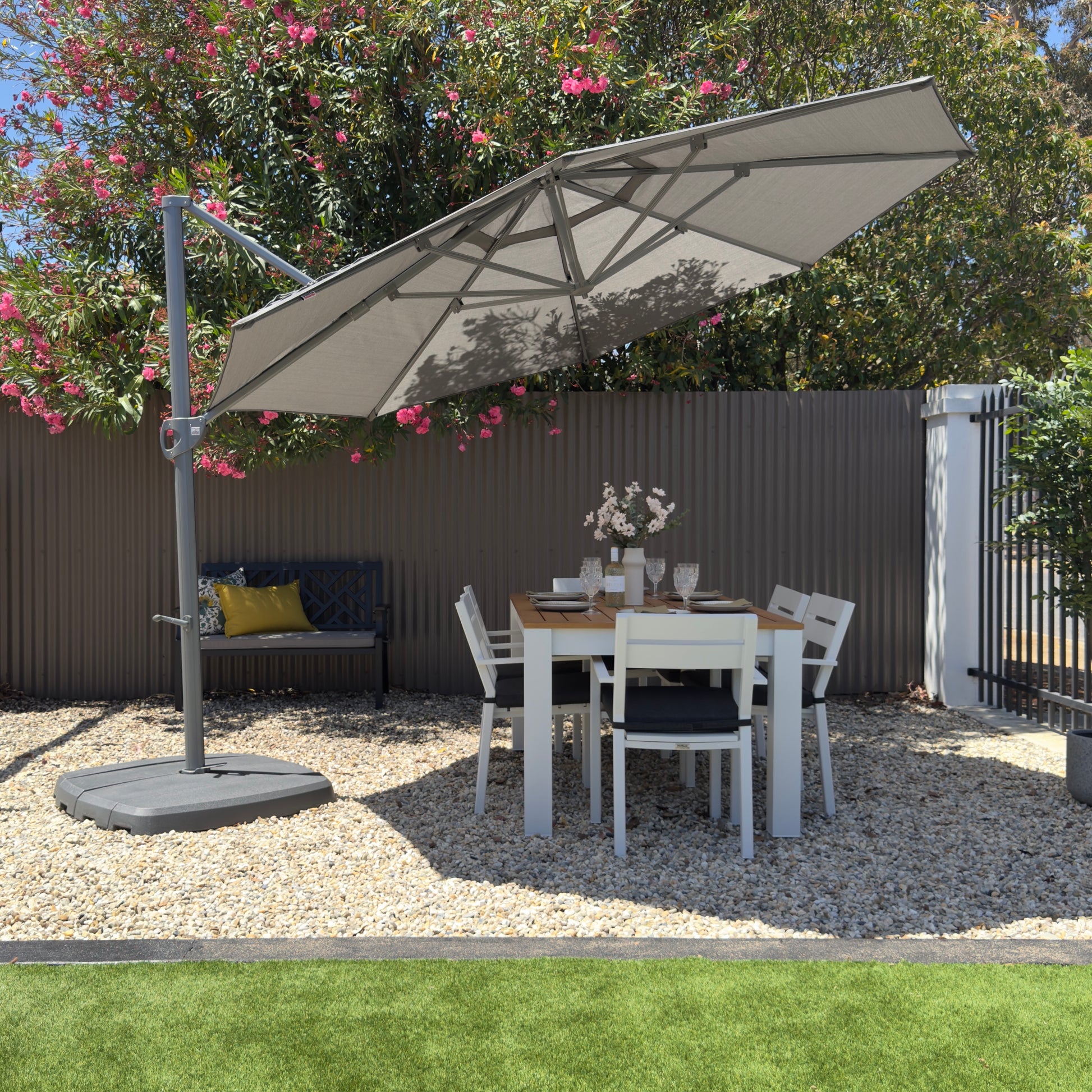 Lynden Cantilever Umbrella & 4pc Resin Base - Charcoal