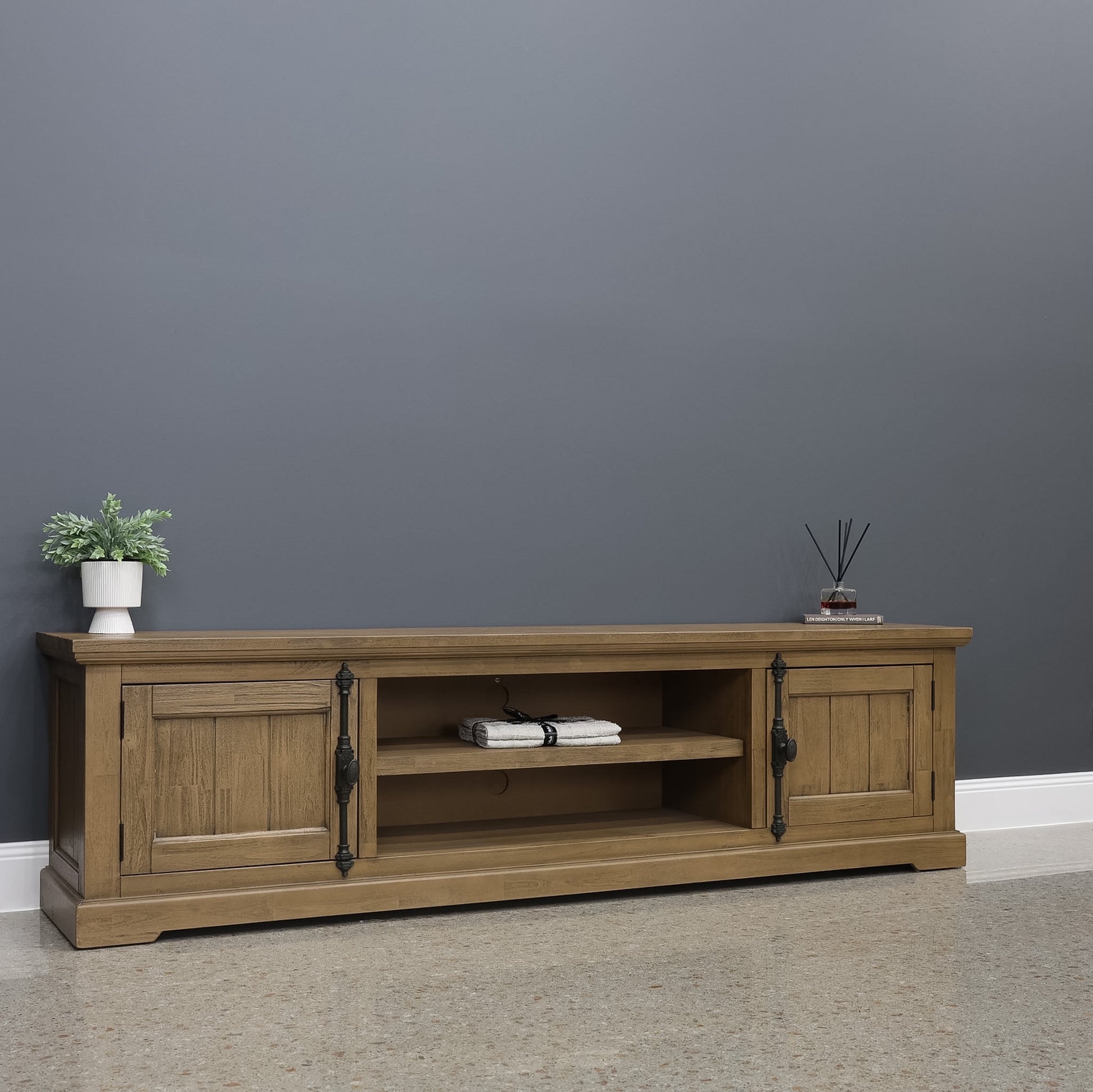 Macedon Tv Unit 2 Doors 2 Niches - Medium