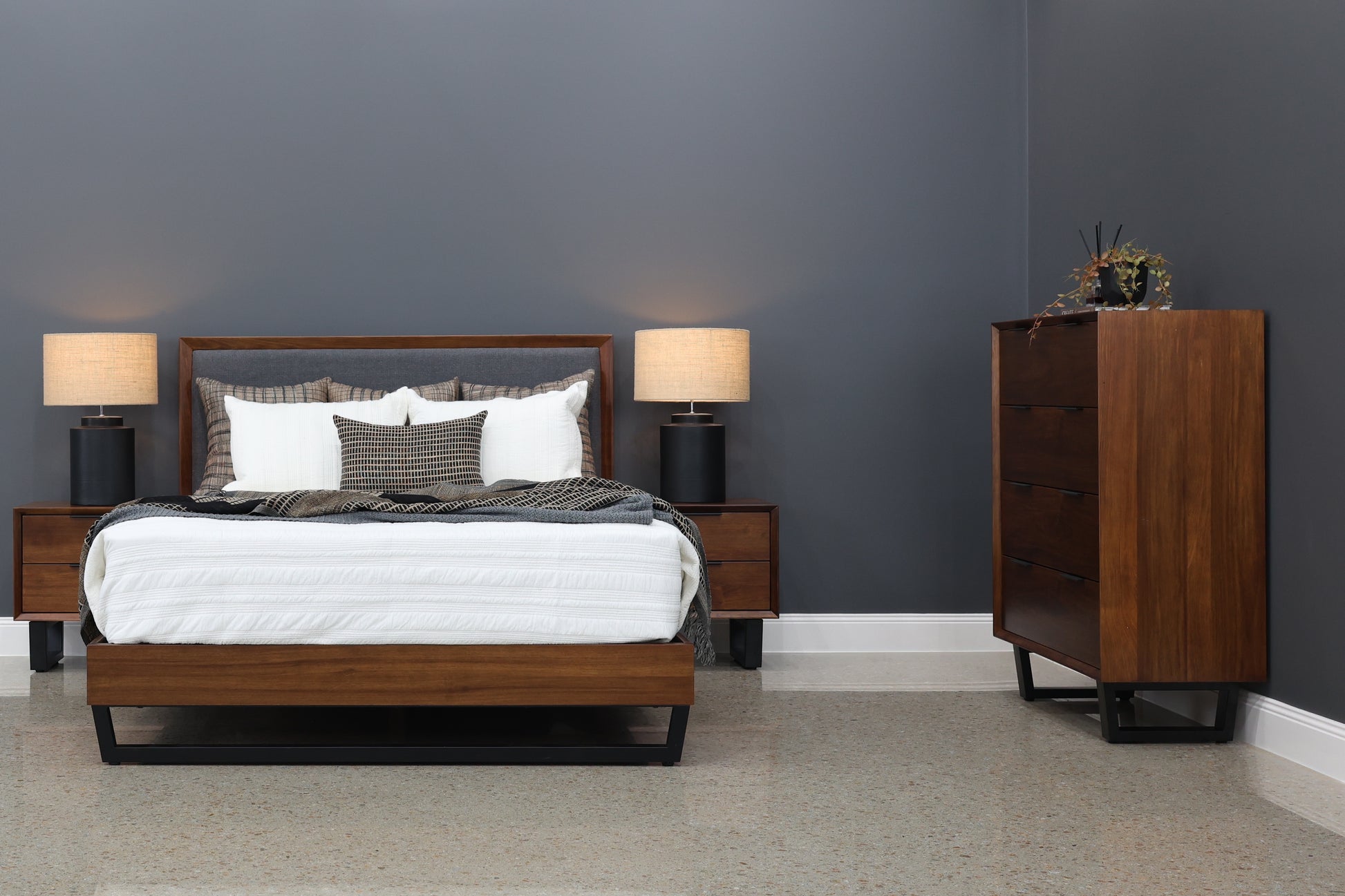 Kingsley Bed