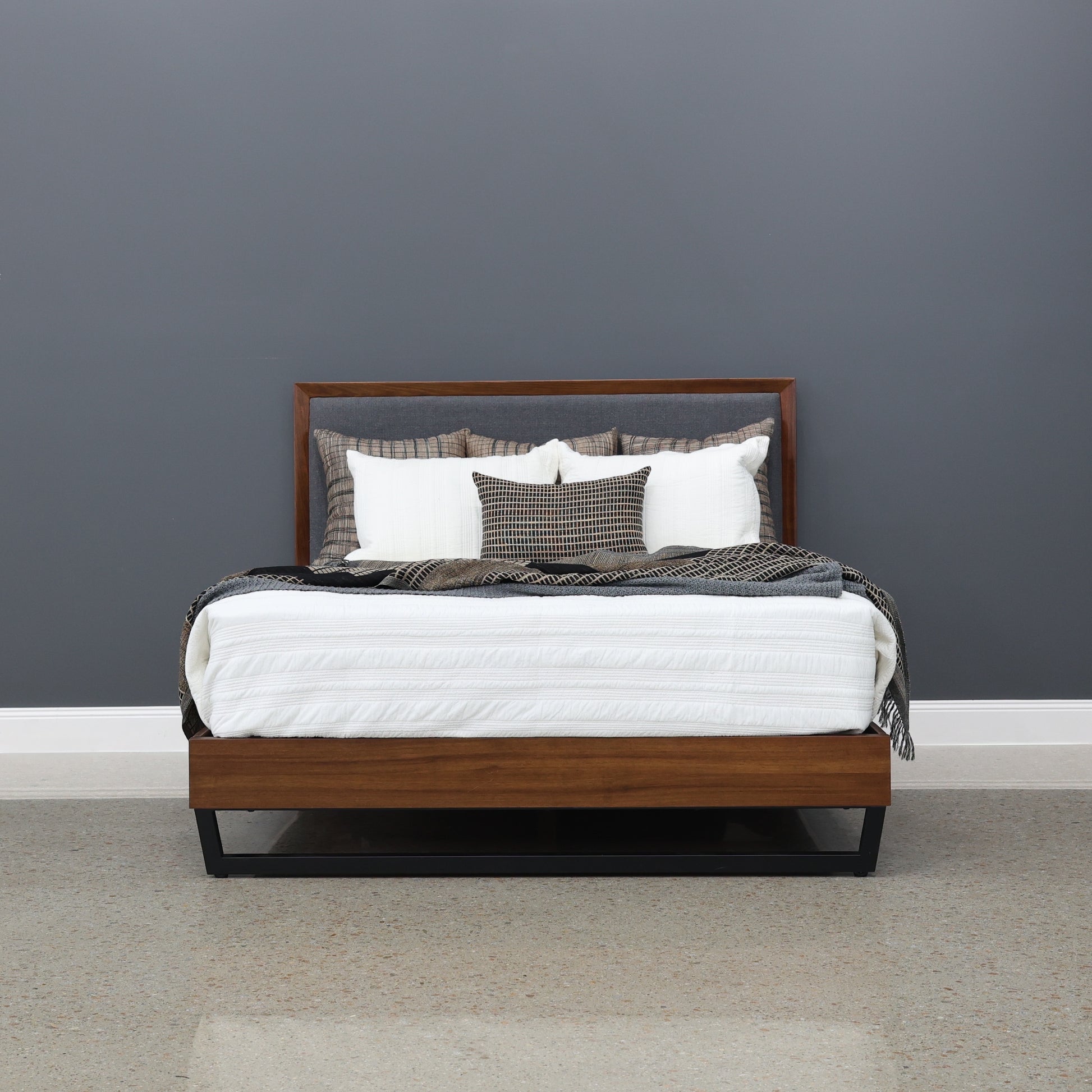 Kingsley Bed
