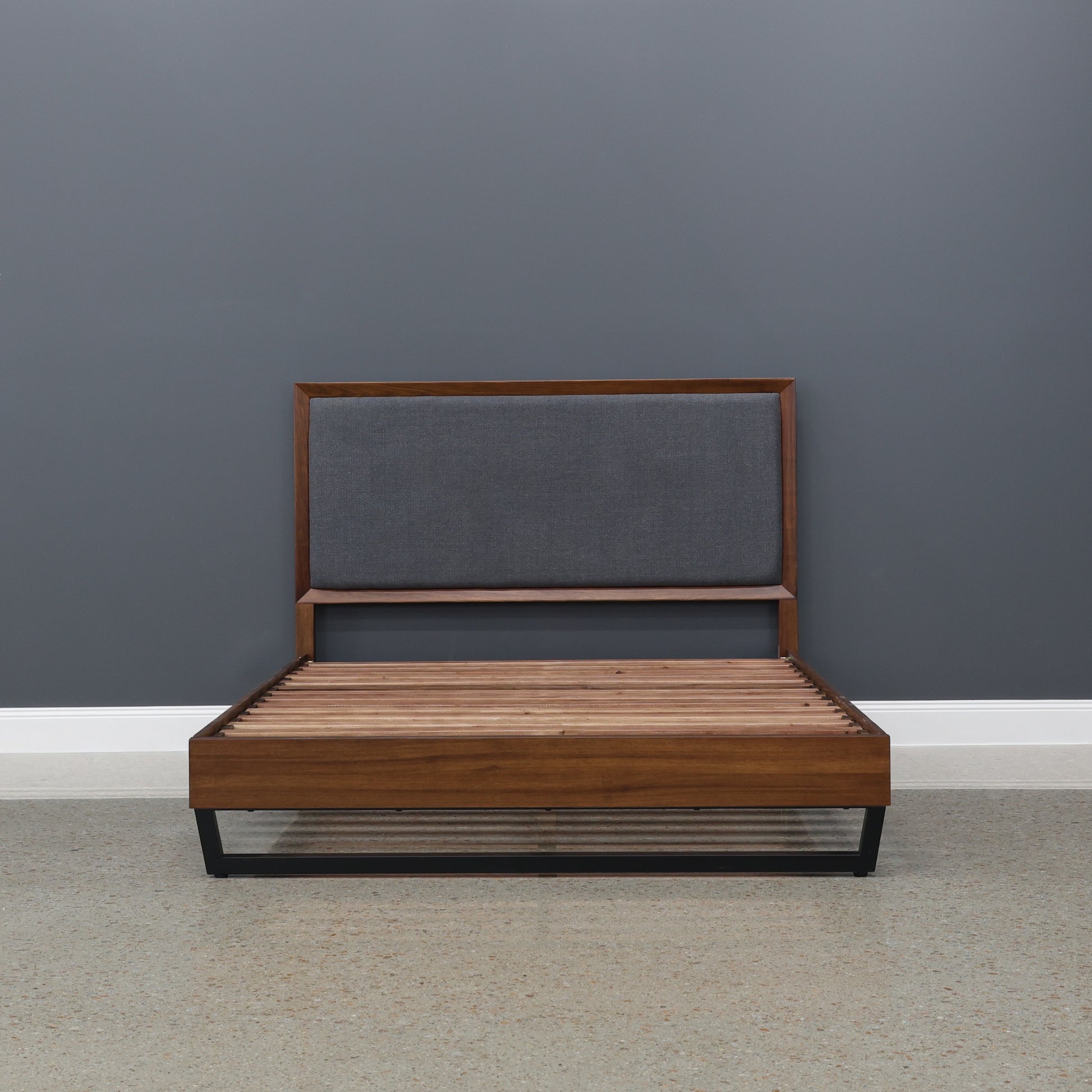 Kingsley Bed