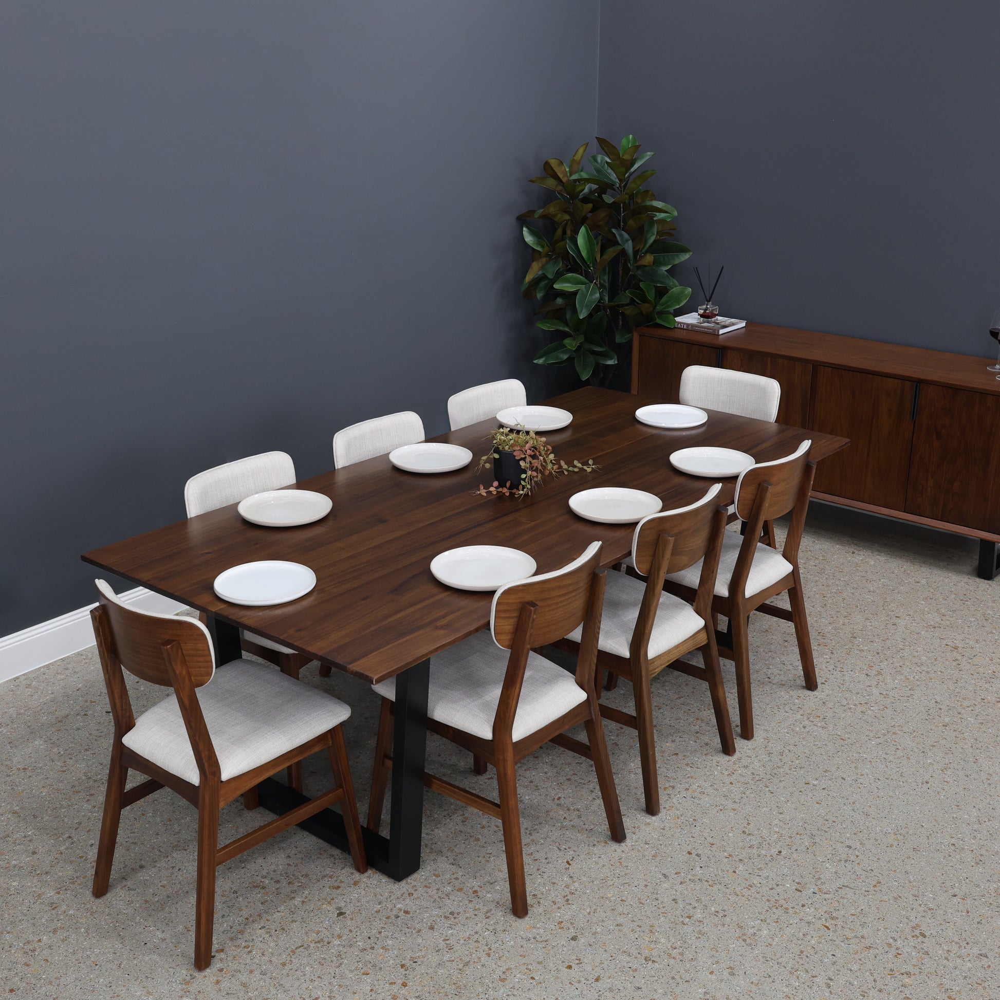 Kingsley Dining Table