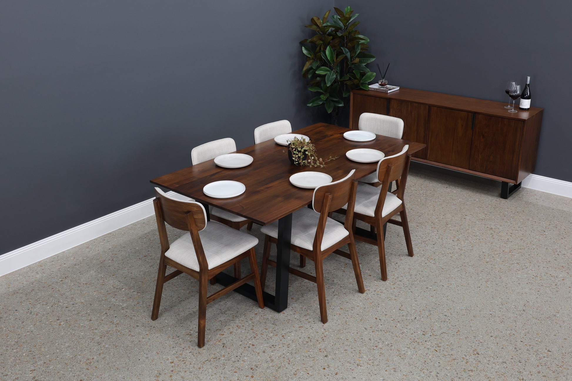 Kingsley Dining Table