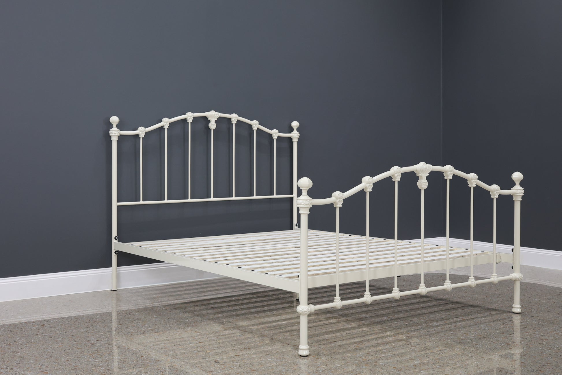 Claremont Bed - Antique White
