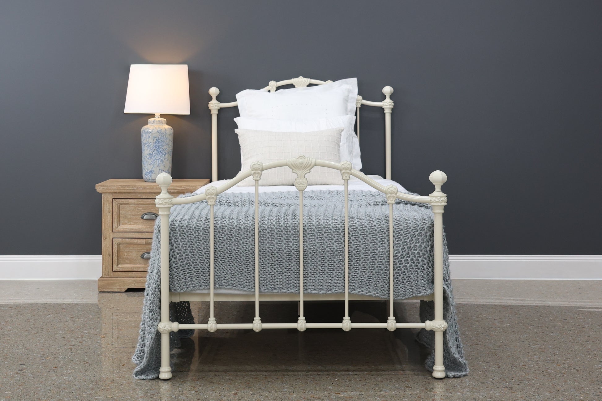 Claremont Bed - Antique White