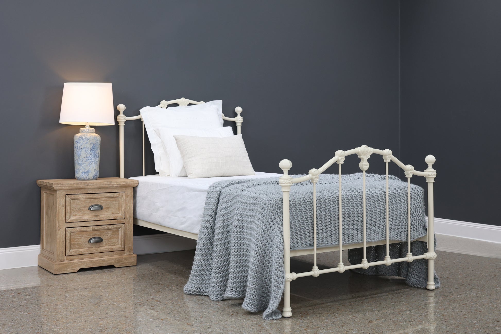 Claremont Bed - Antique White