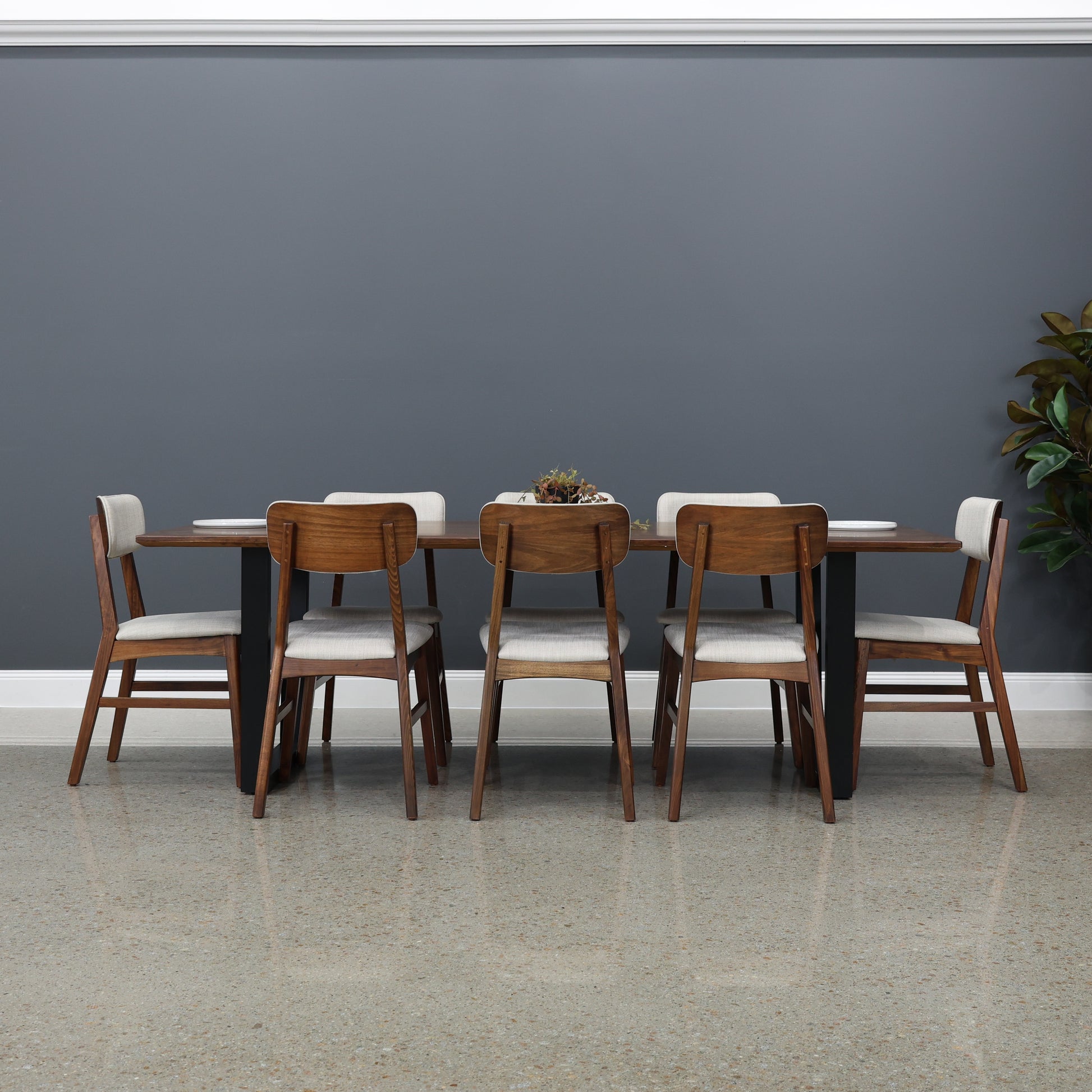 Kingsley Dining Table