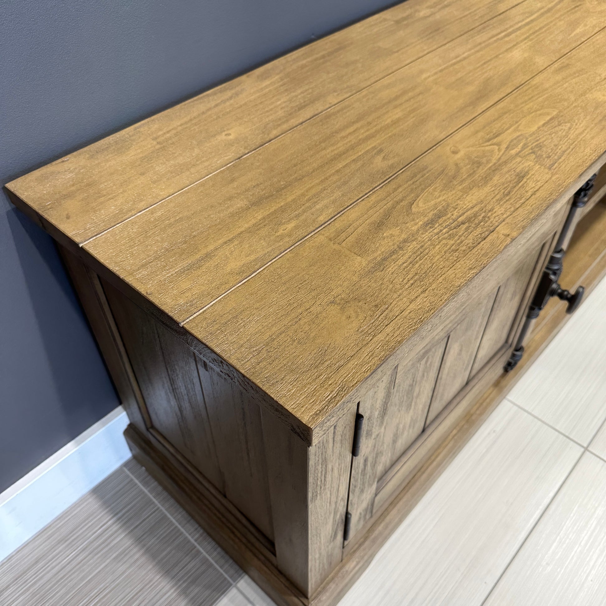 Macedon Tv Unit 2 Doors 2 Niches - Medium