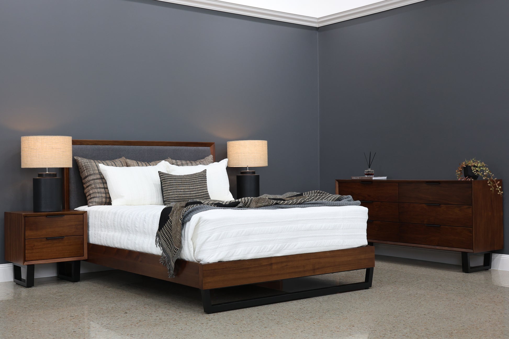 Kingsley Bed