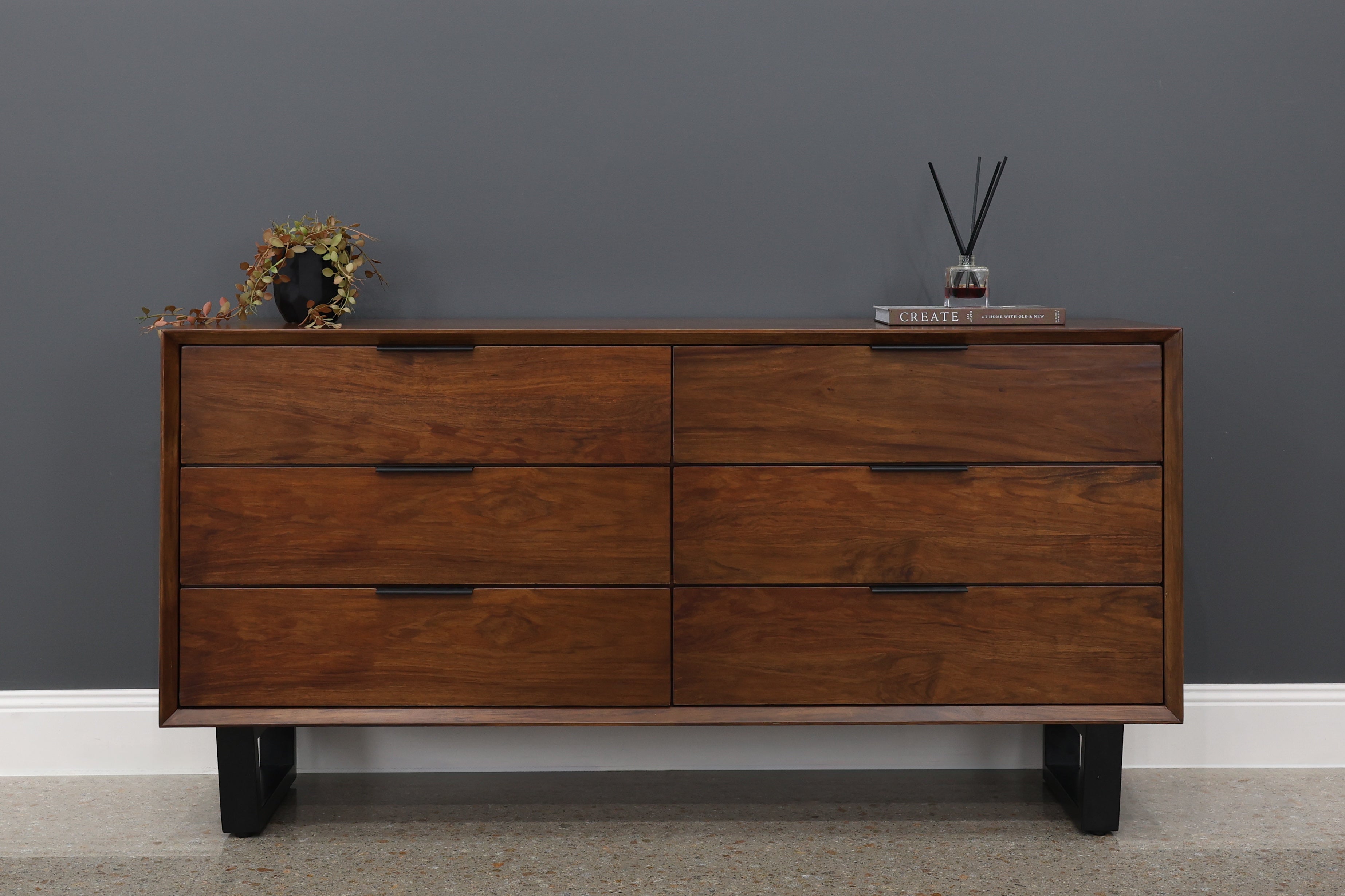 Kingsley Dresser